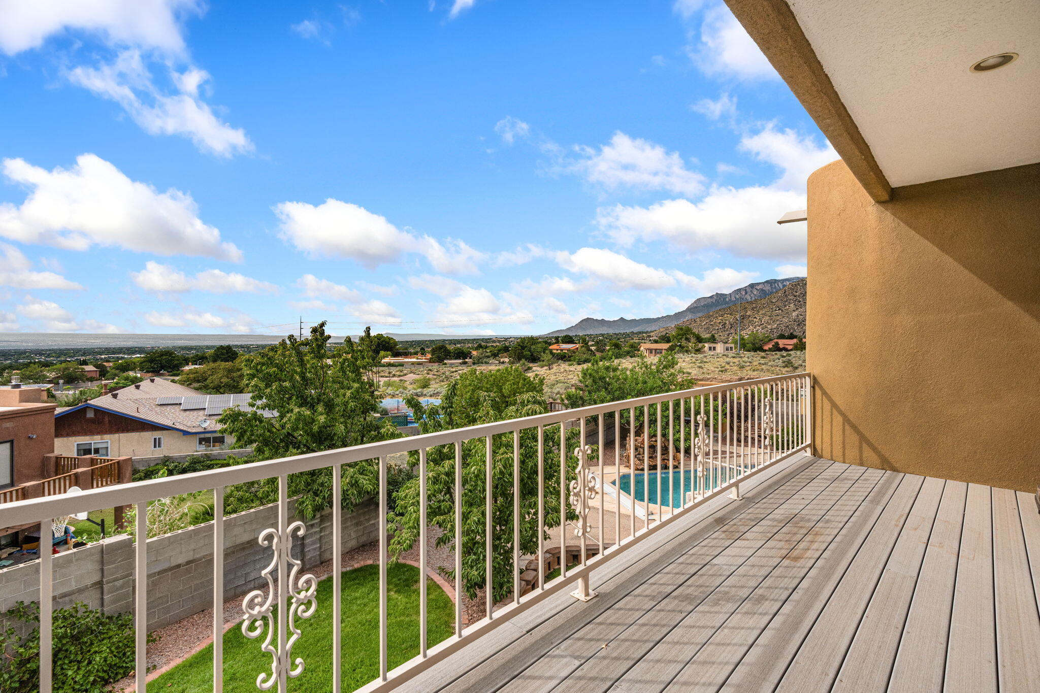 1809 Archuleta Drive NE