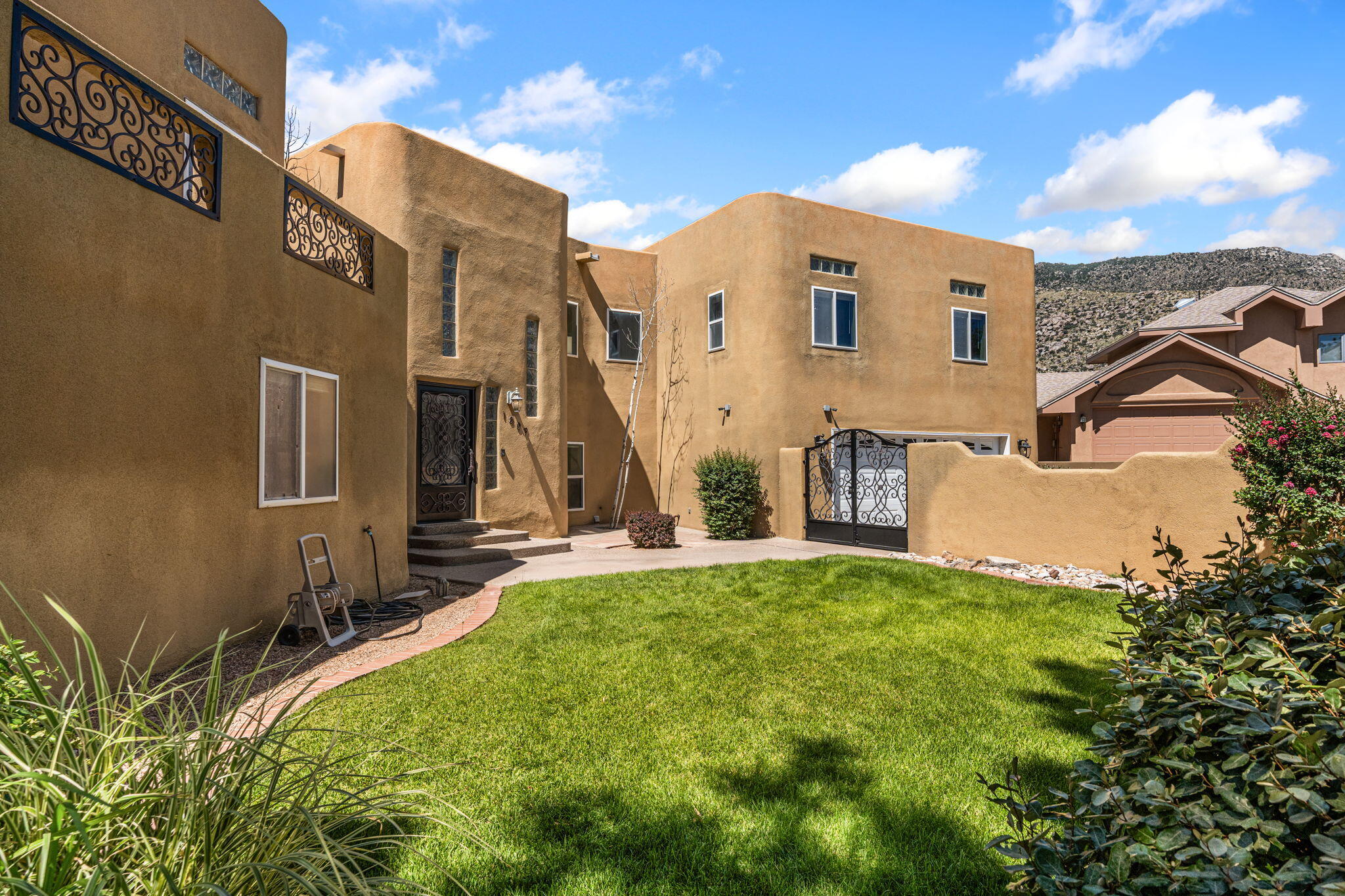 1809 Archuleta Drive NE