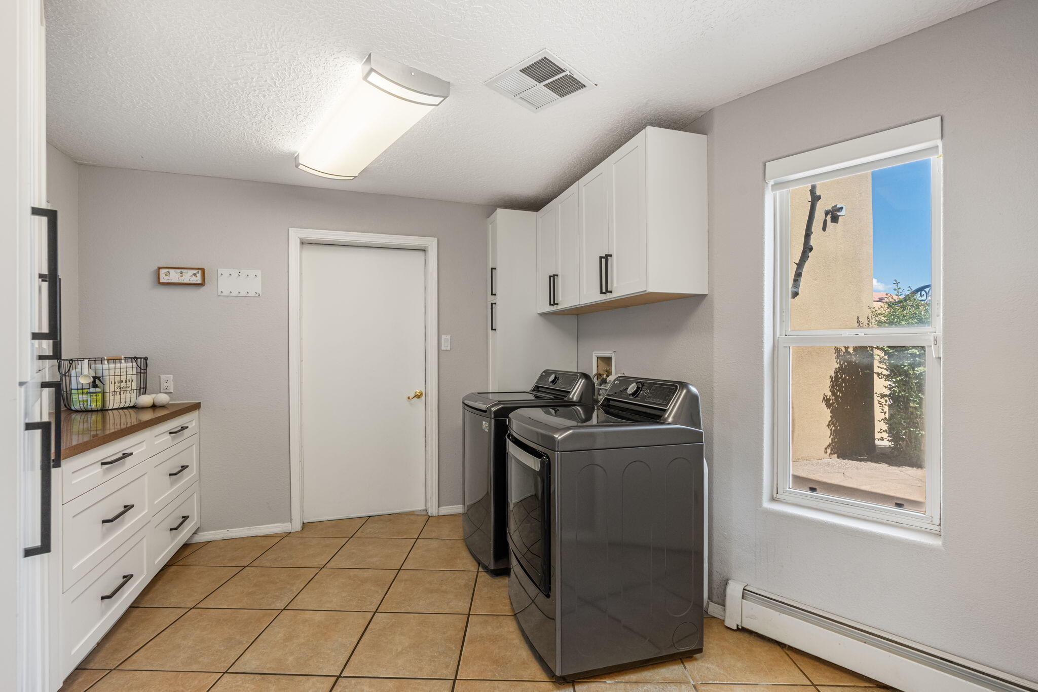 1809 Archuleta Drive NE