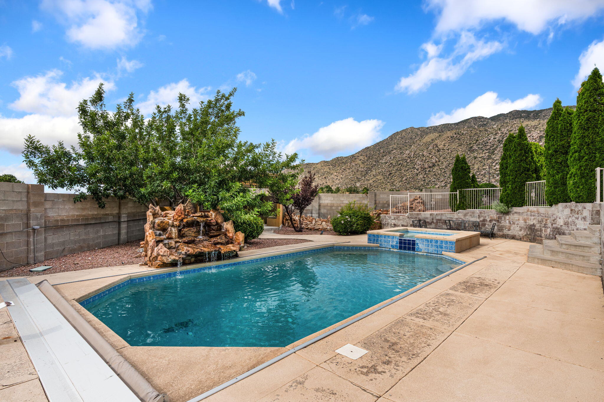 1809 Archuleta Drive NE