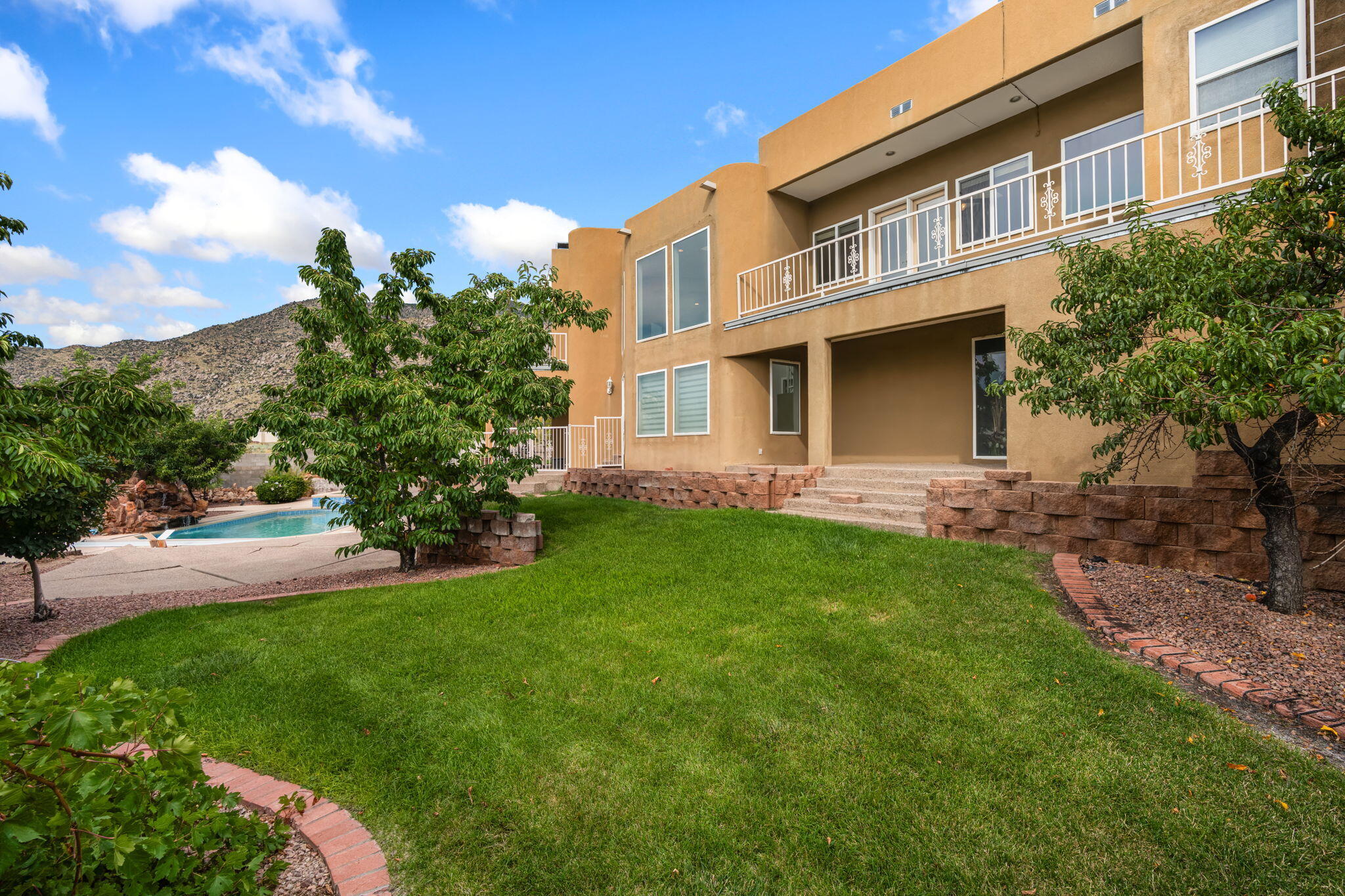 1809 Archuleta Drive NE