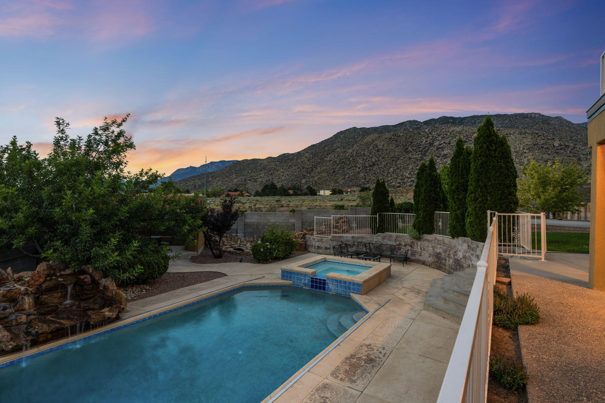 1809 Archuleta Drive NE