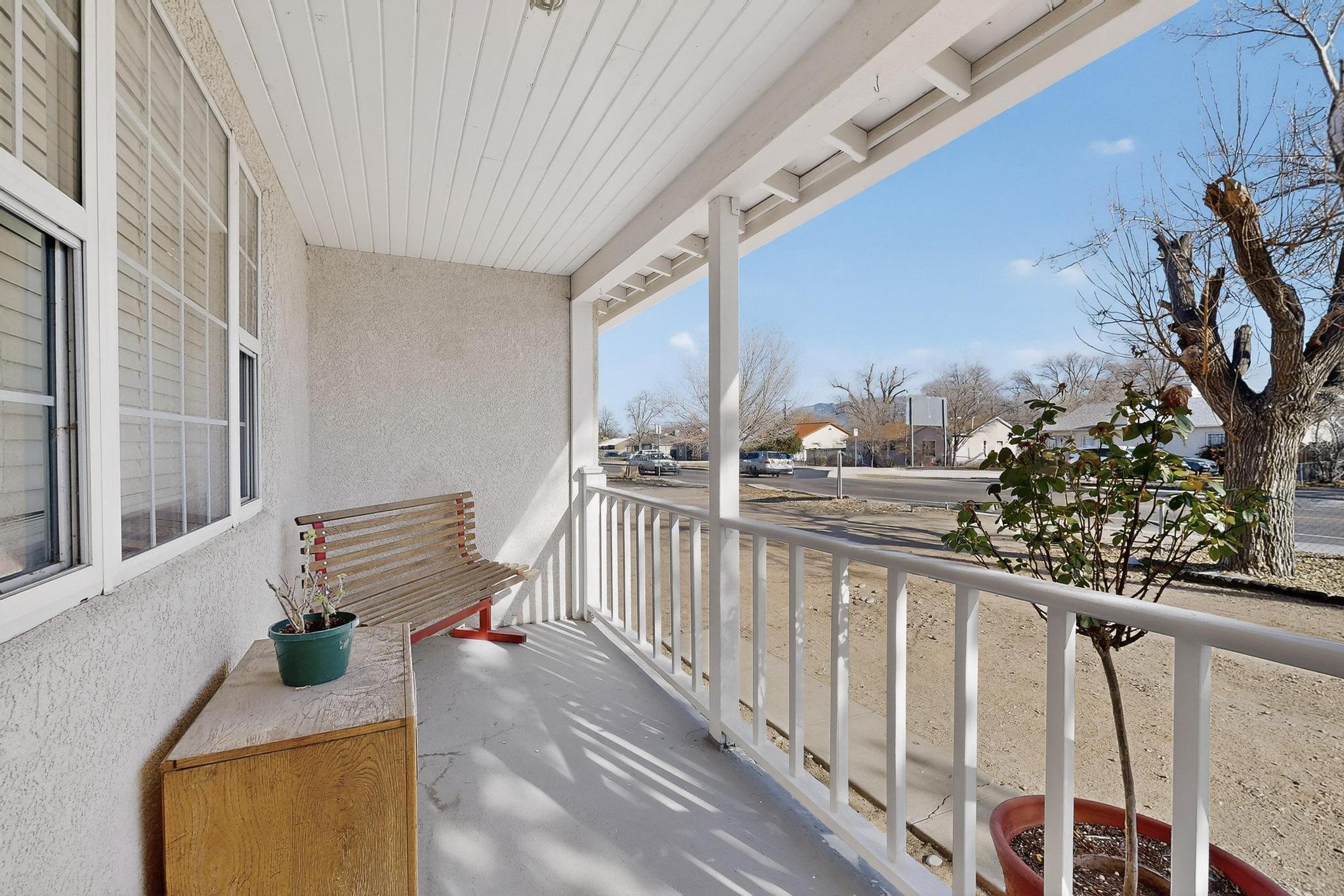 709 Carlisle Boulevard NE