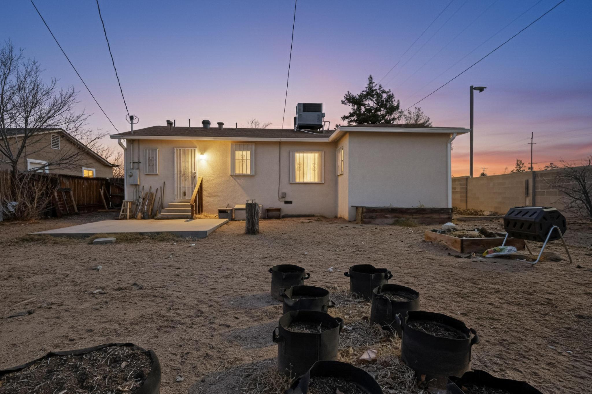 709 Carlisle Boulevard NE