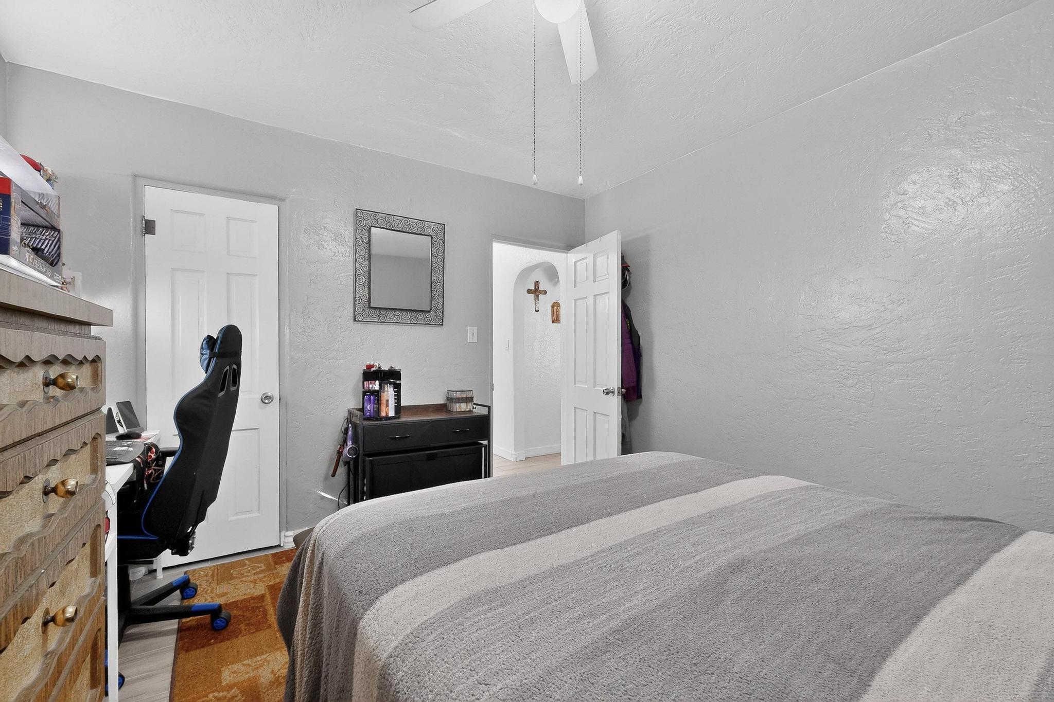 709 Carlisle Boulevard NE