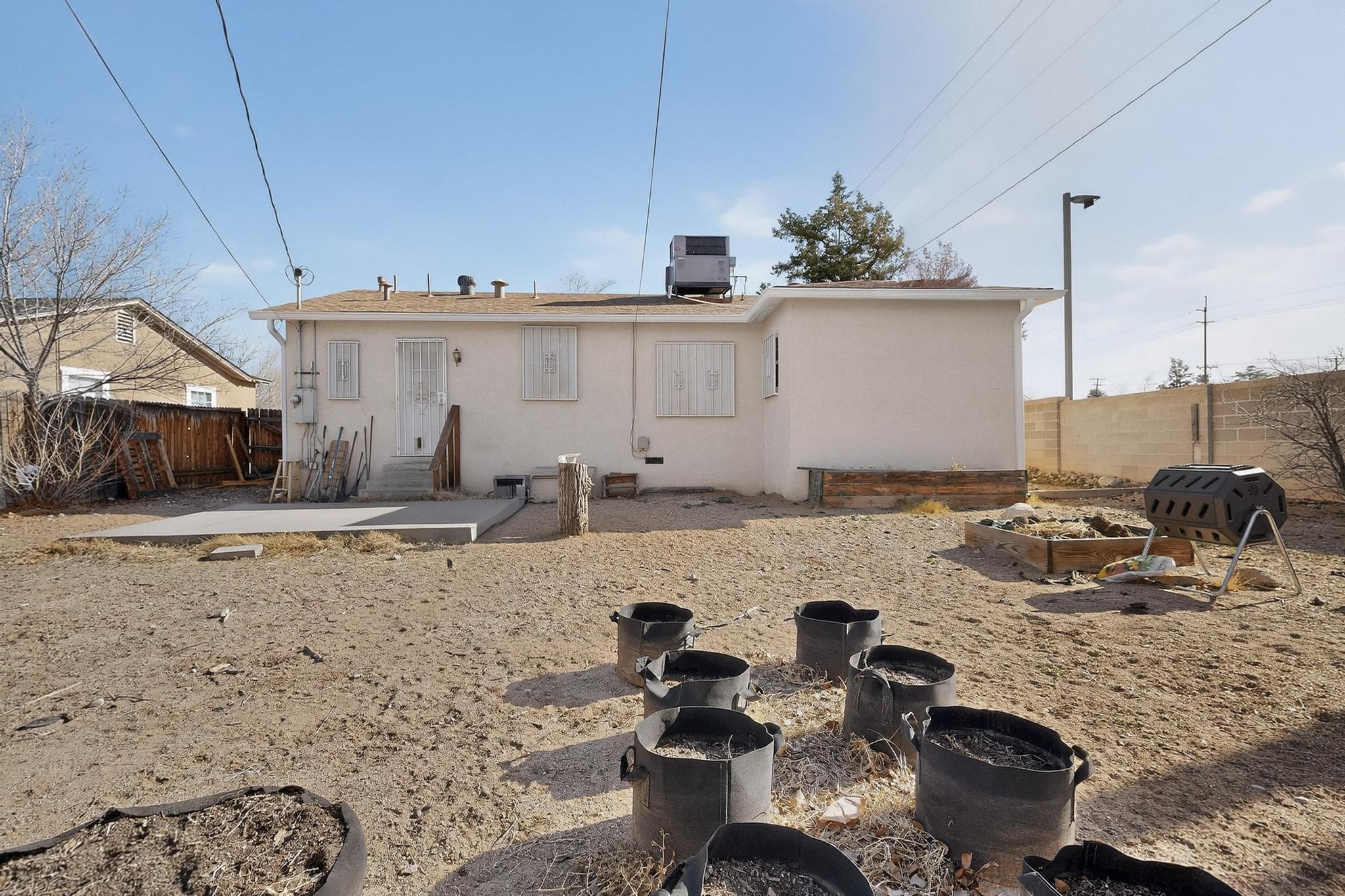 709 Carlisle Boulevard NE