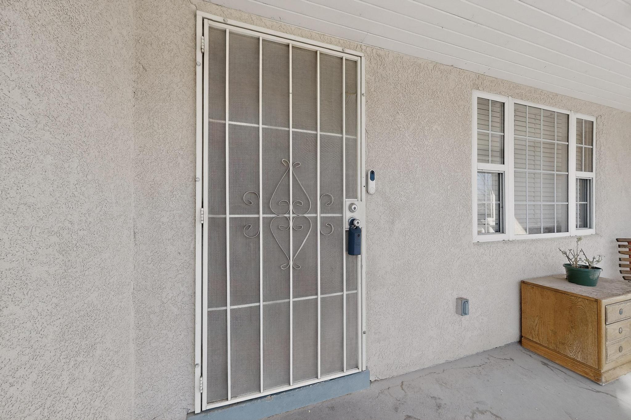 709 Carlisle Boulevard NE