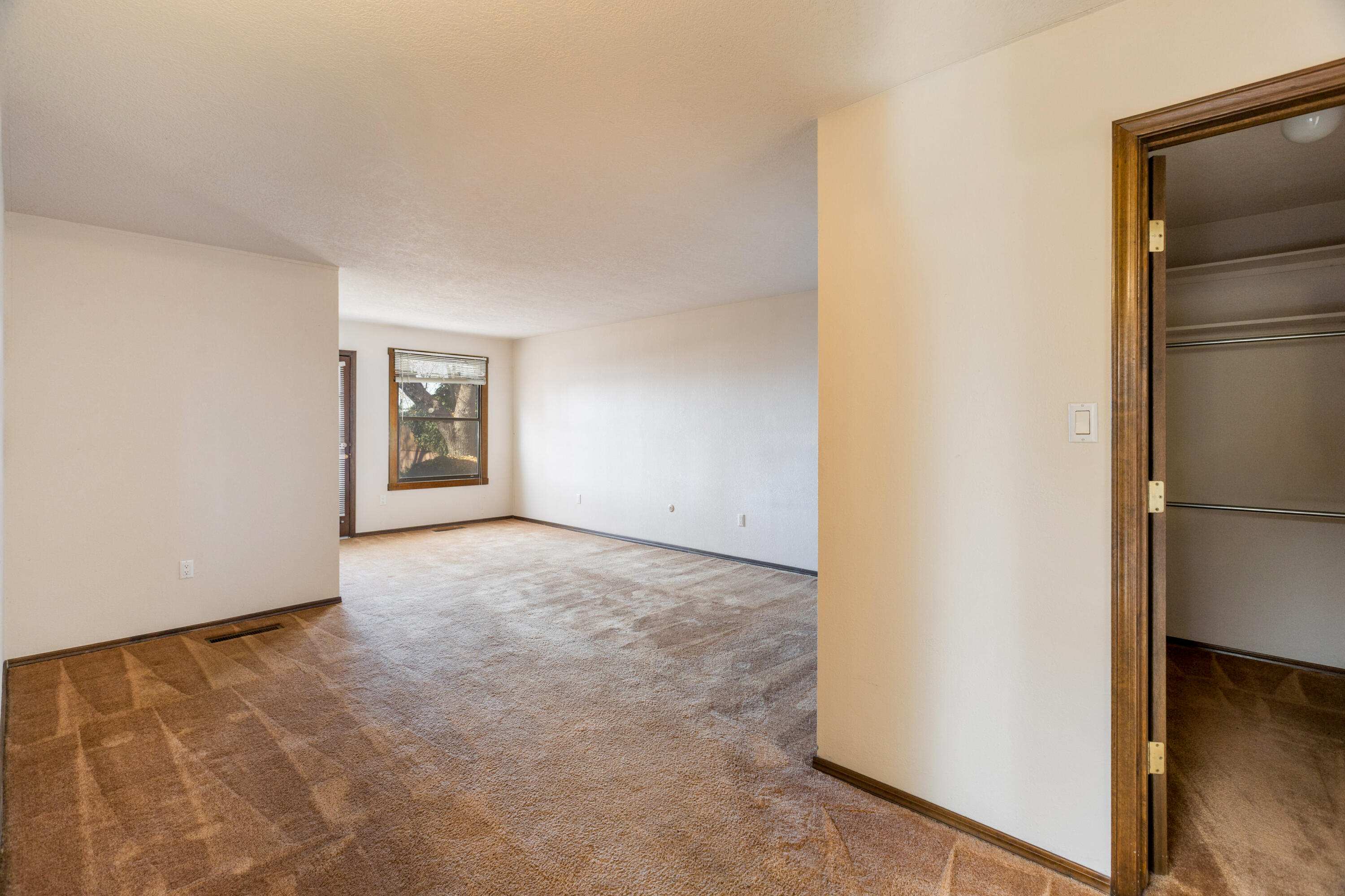 6329 Antares Road NE