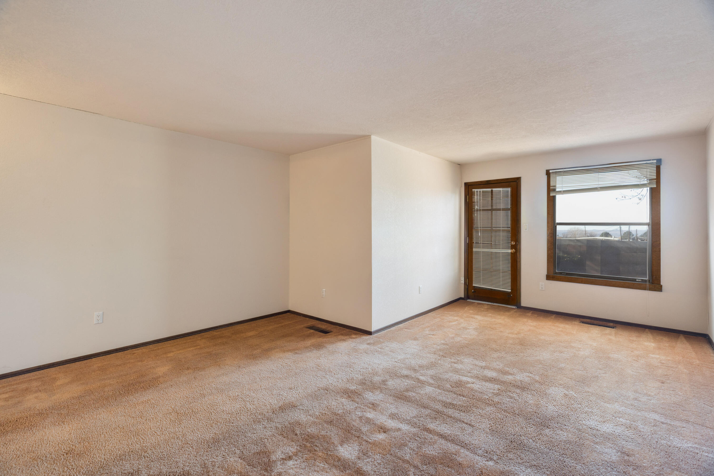 6329 Antares Road NE