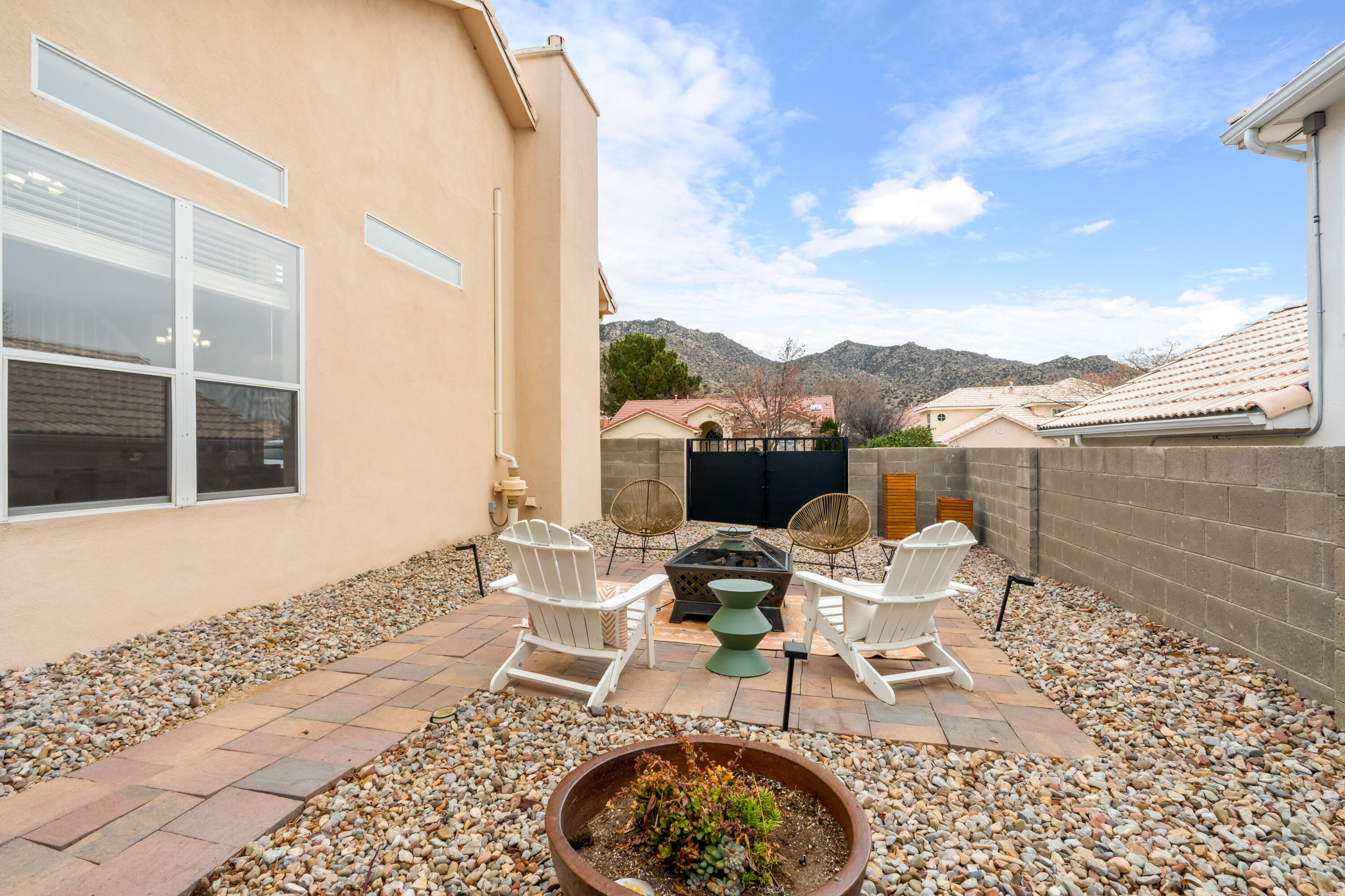 1505 Caballo Canyon Drive NE