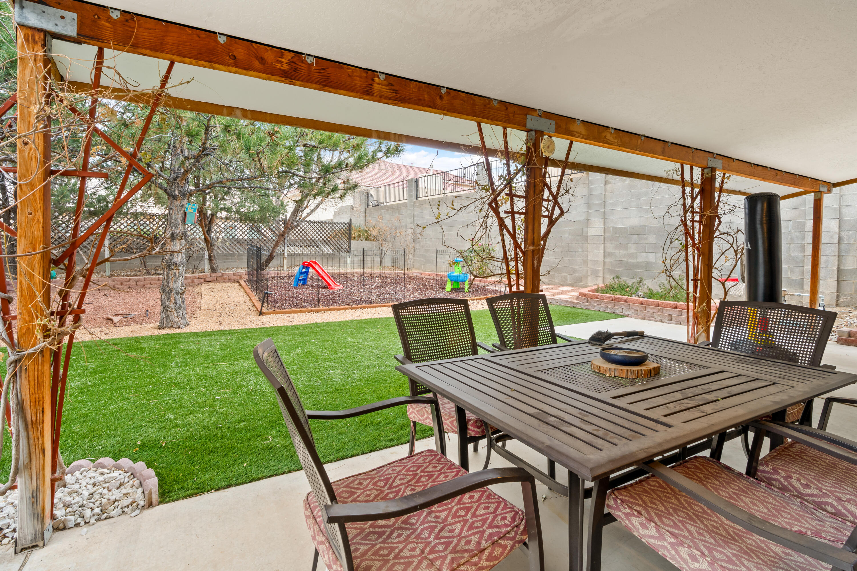 1505 Caballo Canyon Drive NE