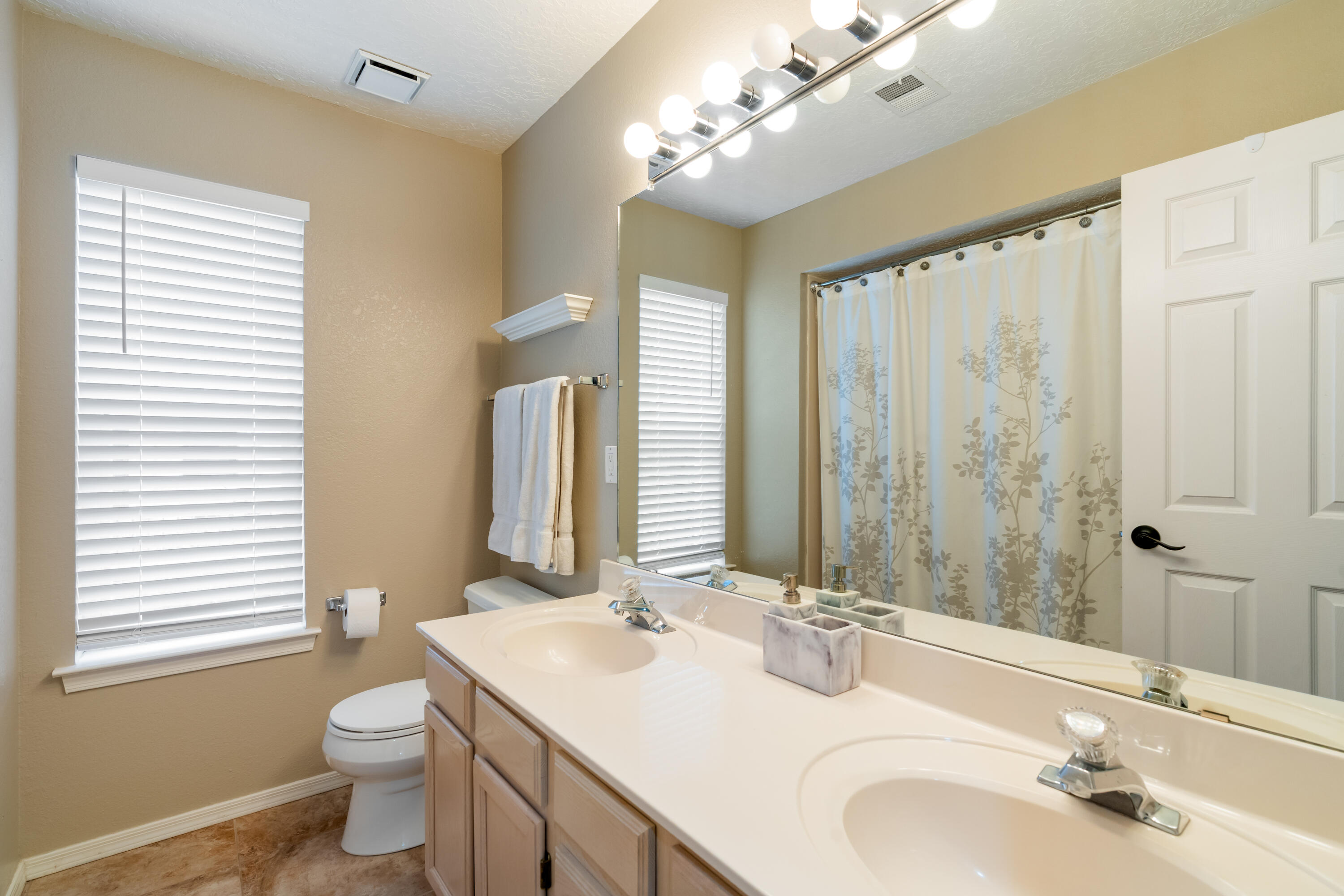 1505 Caballo Canyon Drive NE