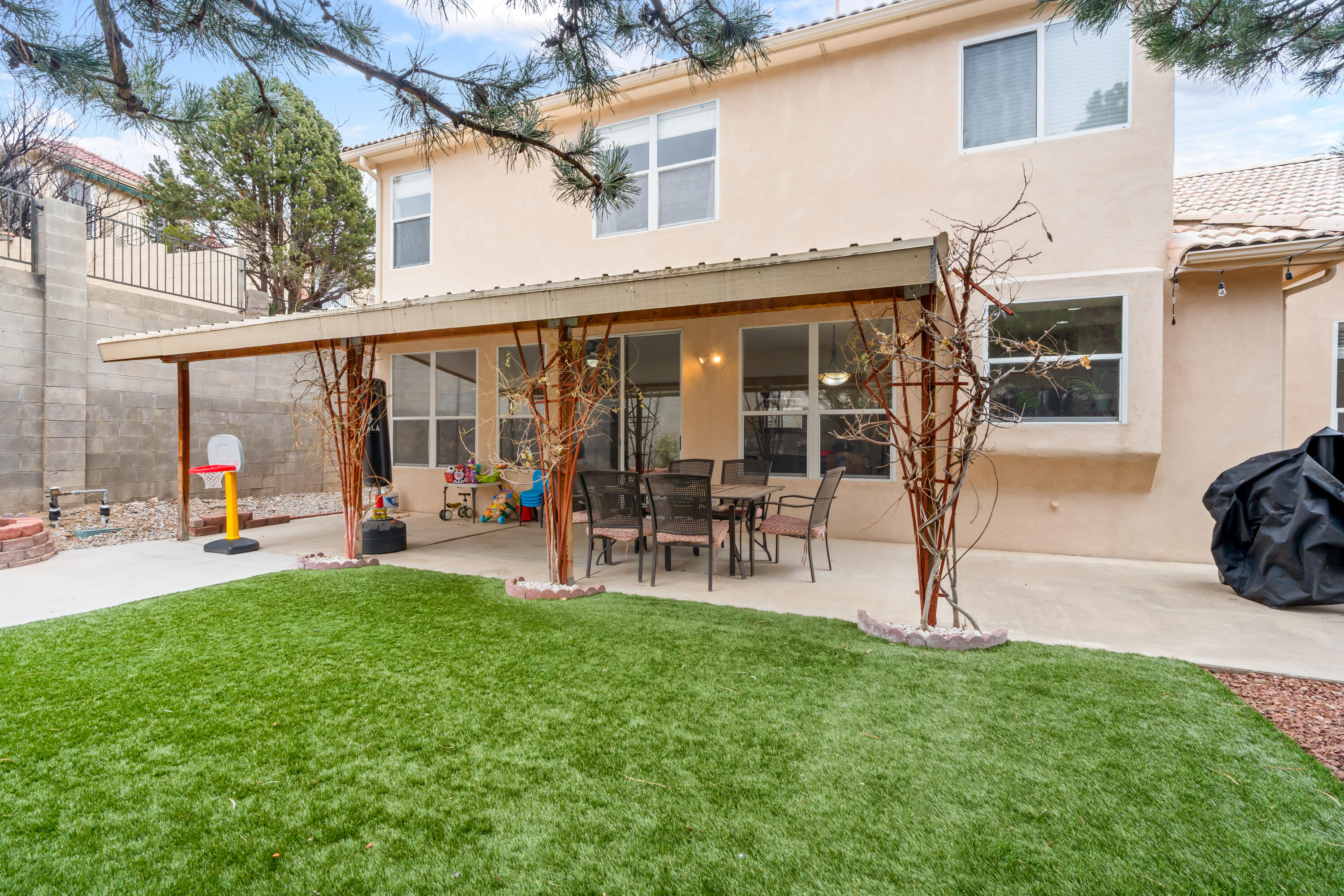 1505 Caballo Canyon Drive NE