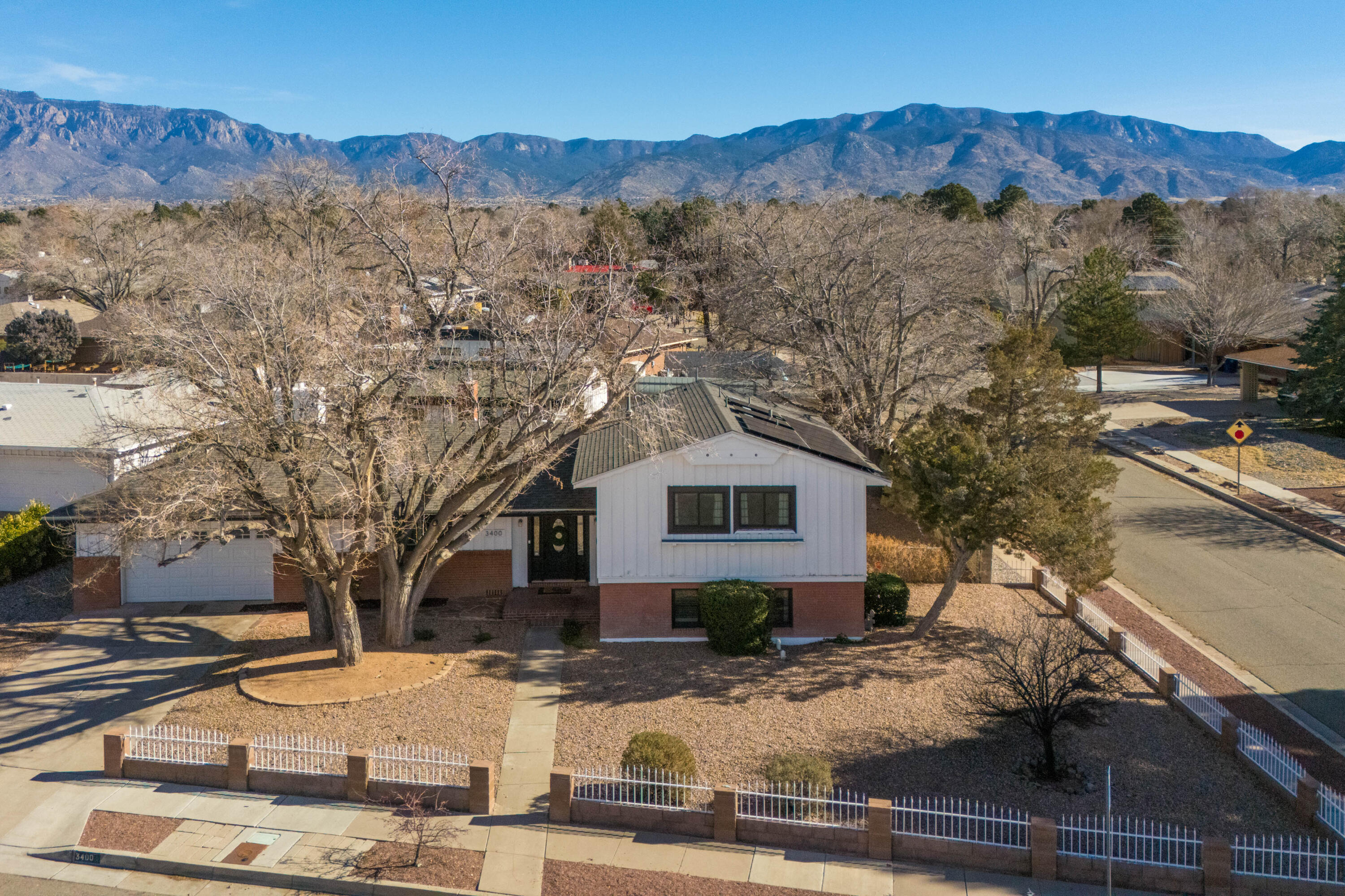 3400 Dellwood Court NE