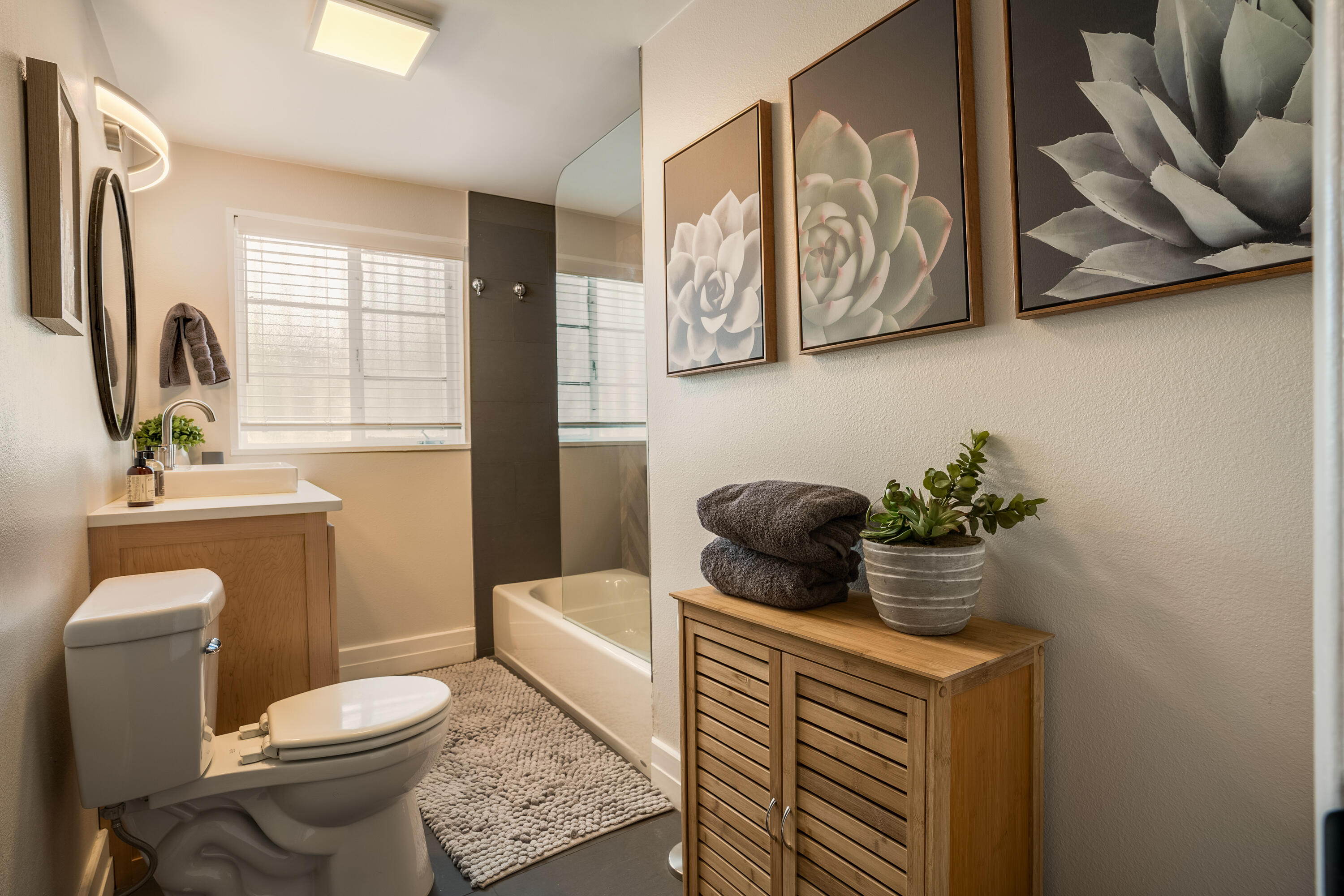 3400 Dellwood Court NE