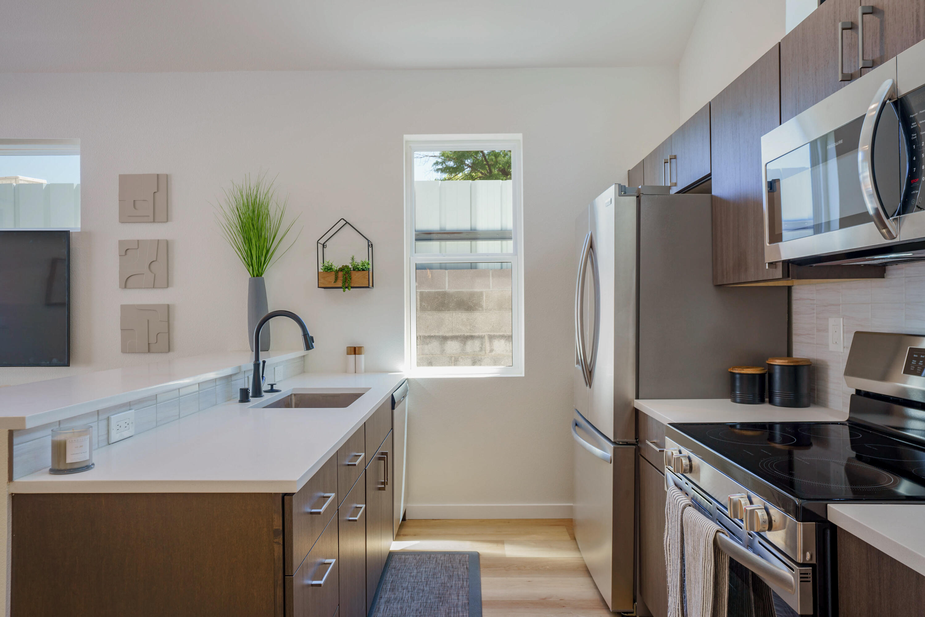 3400 Dellwood Court NE