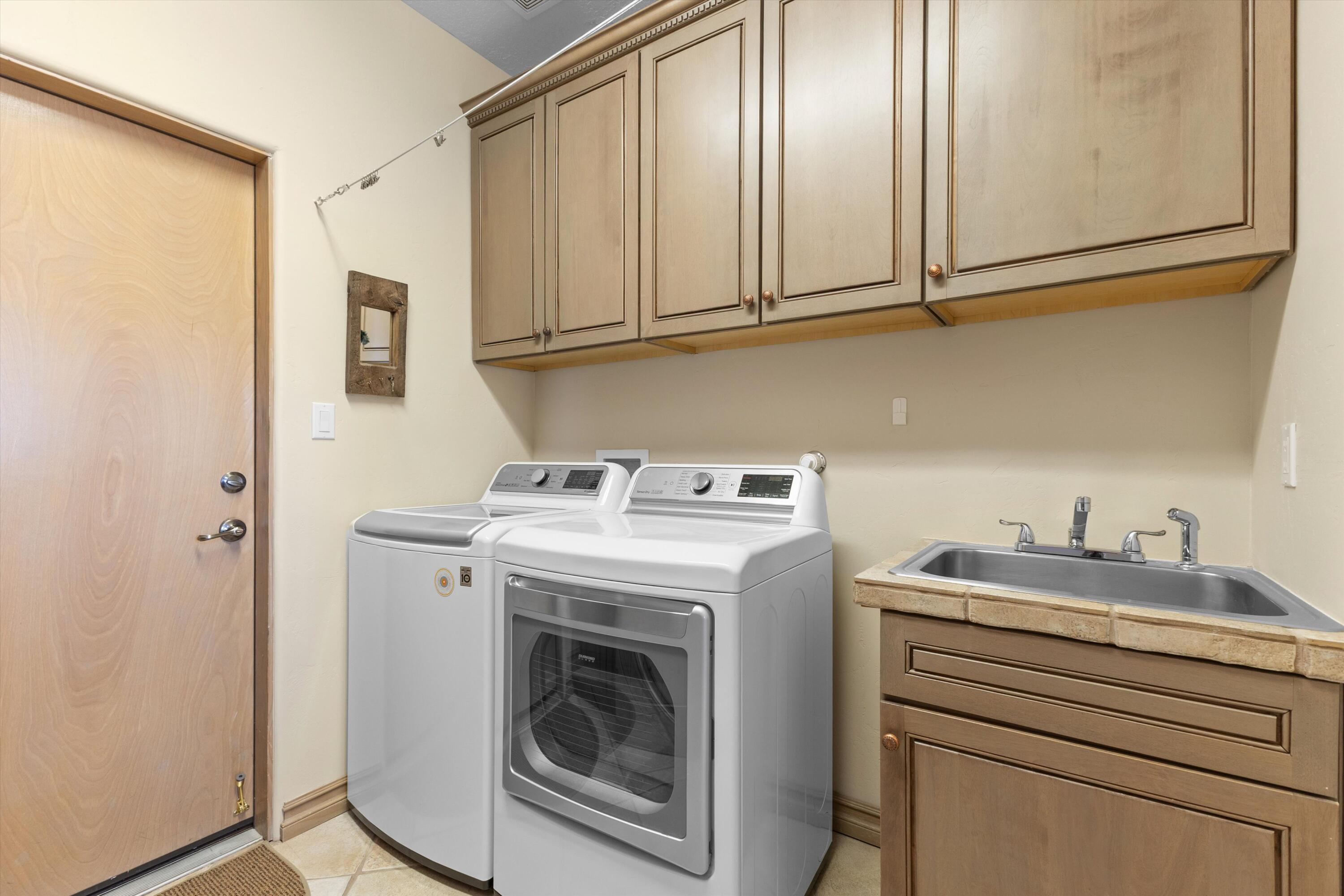 6109 Copper Rose Street NE