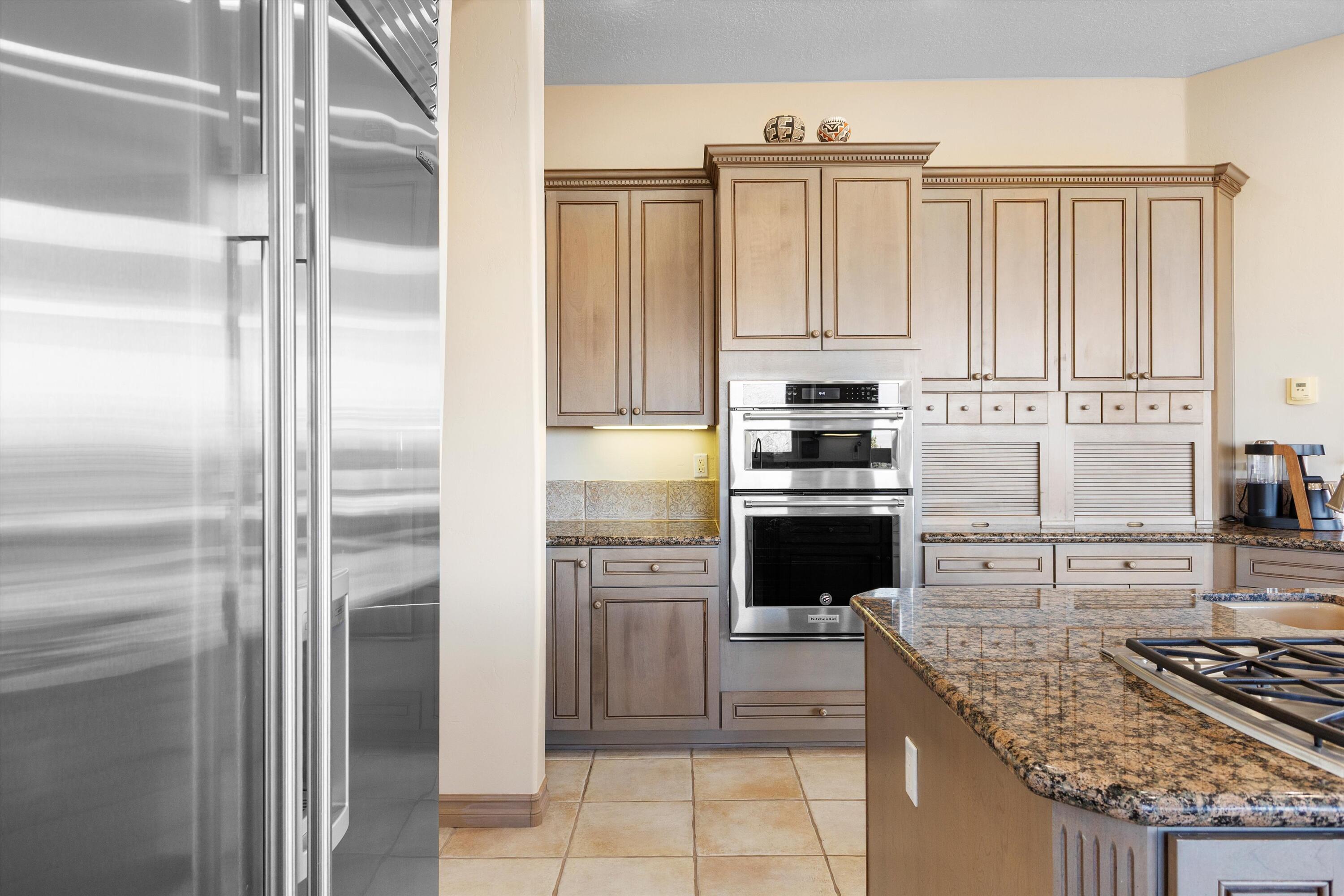 6109 Copper Rose Street NE