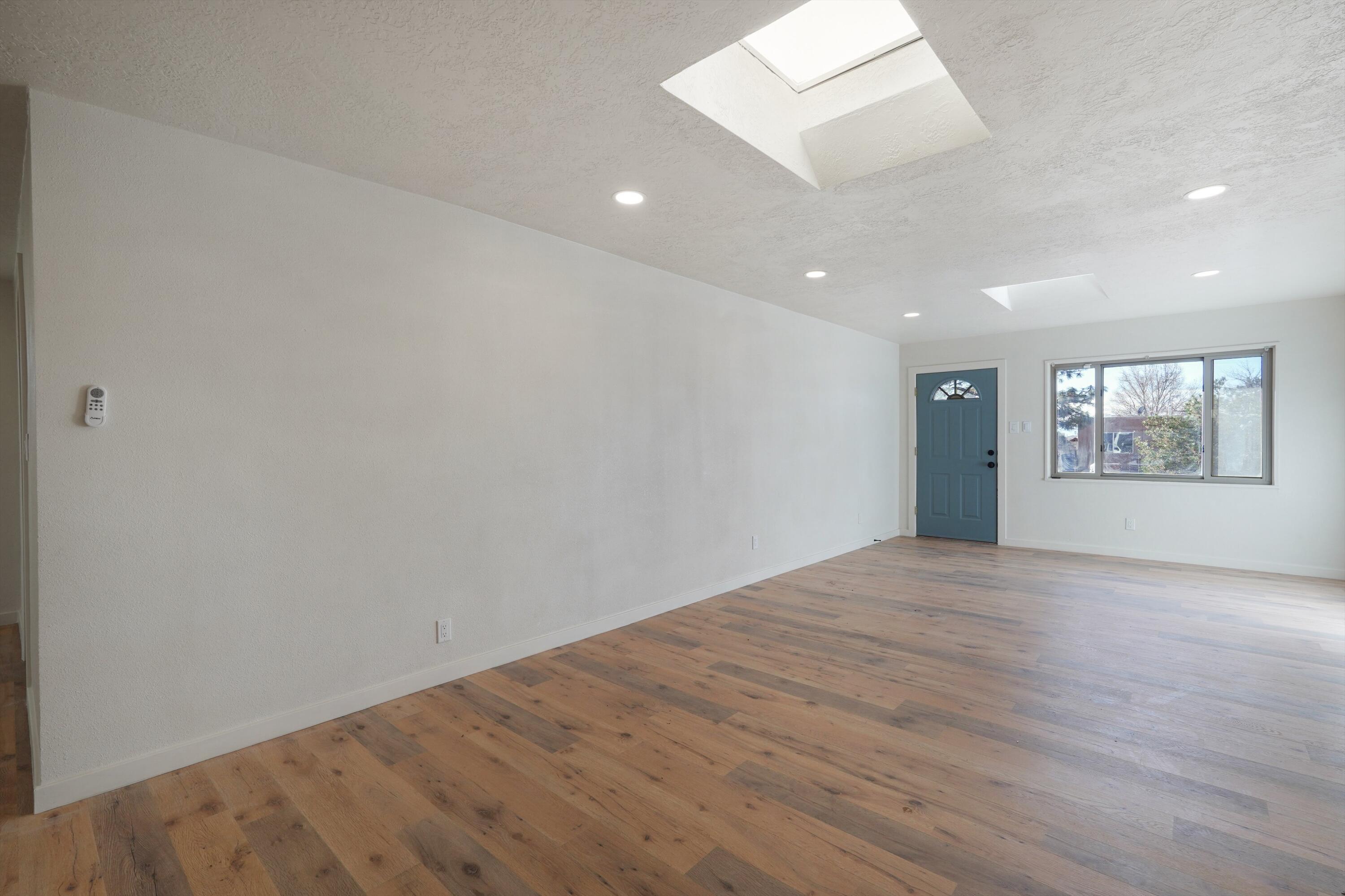 1019 Santa Clara Drive