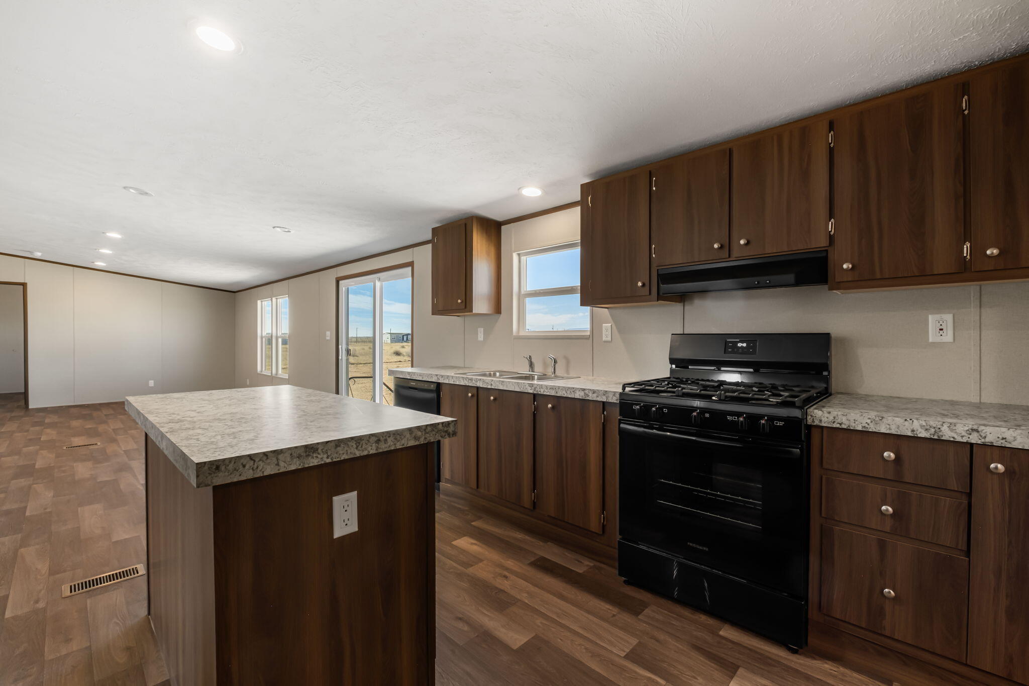 43 Washington Loop