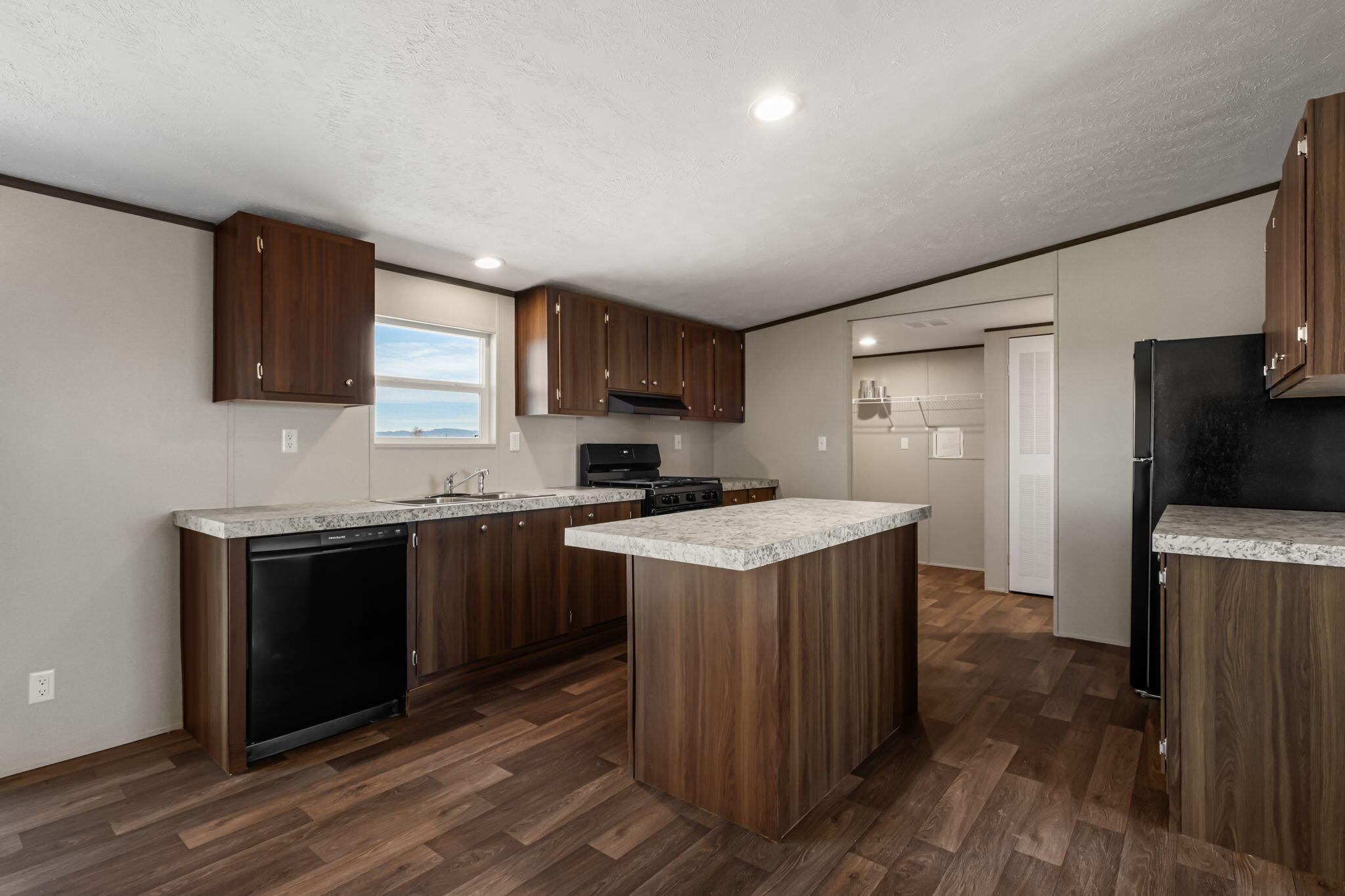 43 Washington Loop