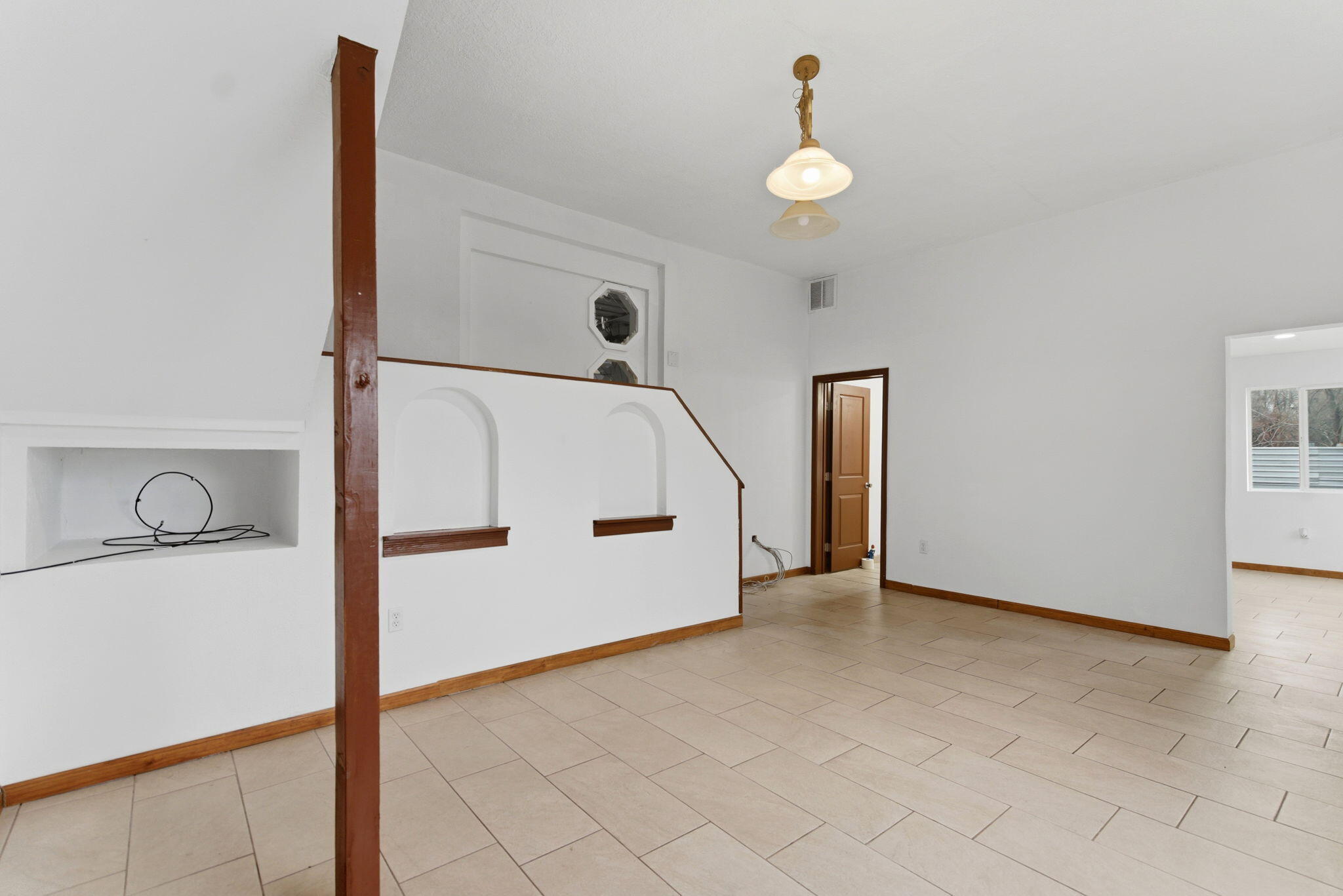 10803 Edith Boulevard NE