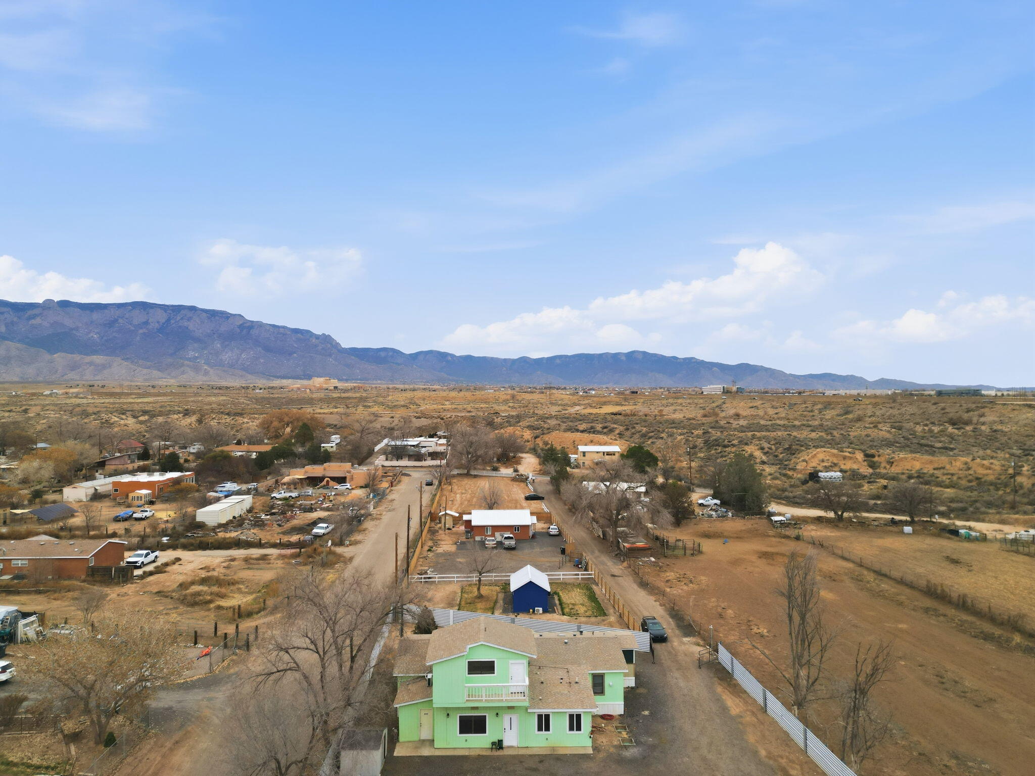 10803 Edith Boulevard NE