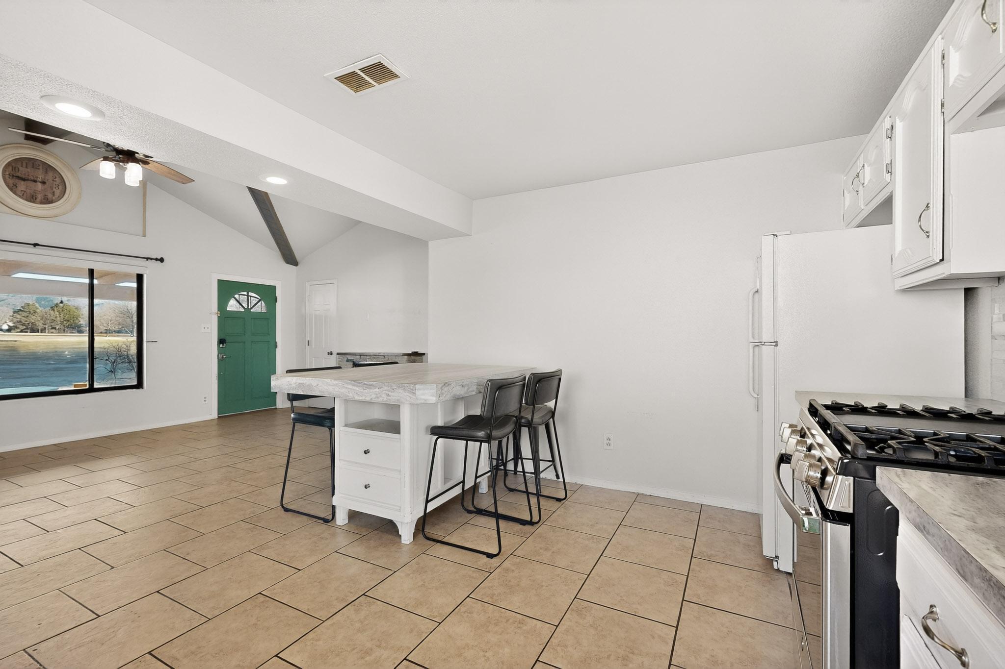 2611 Parsifal Street NE