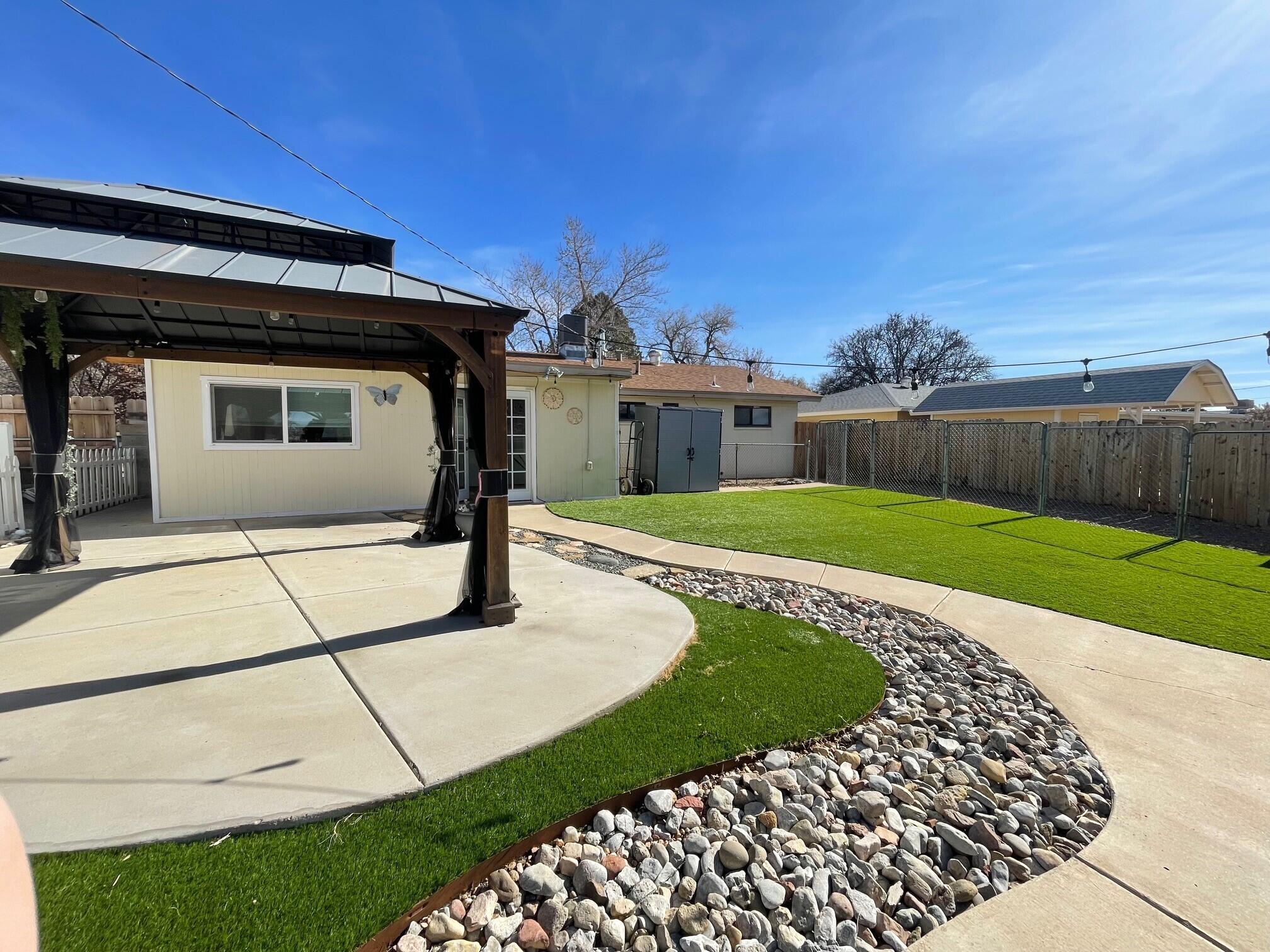 2611 Parsifal Street NE