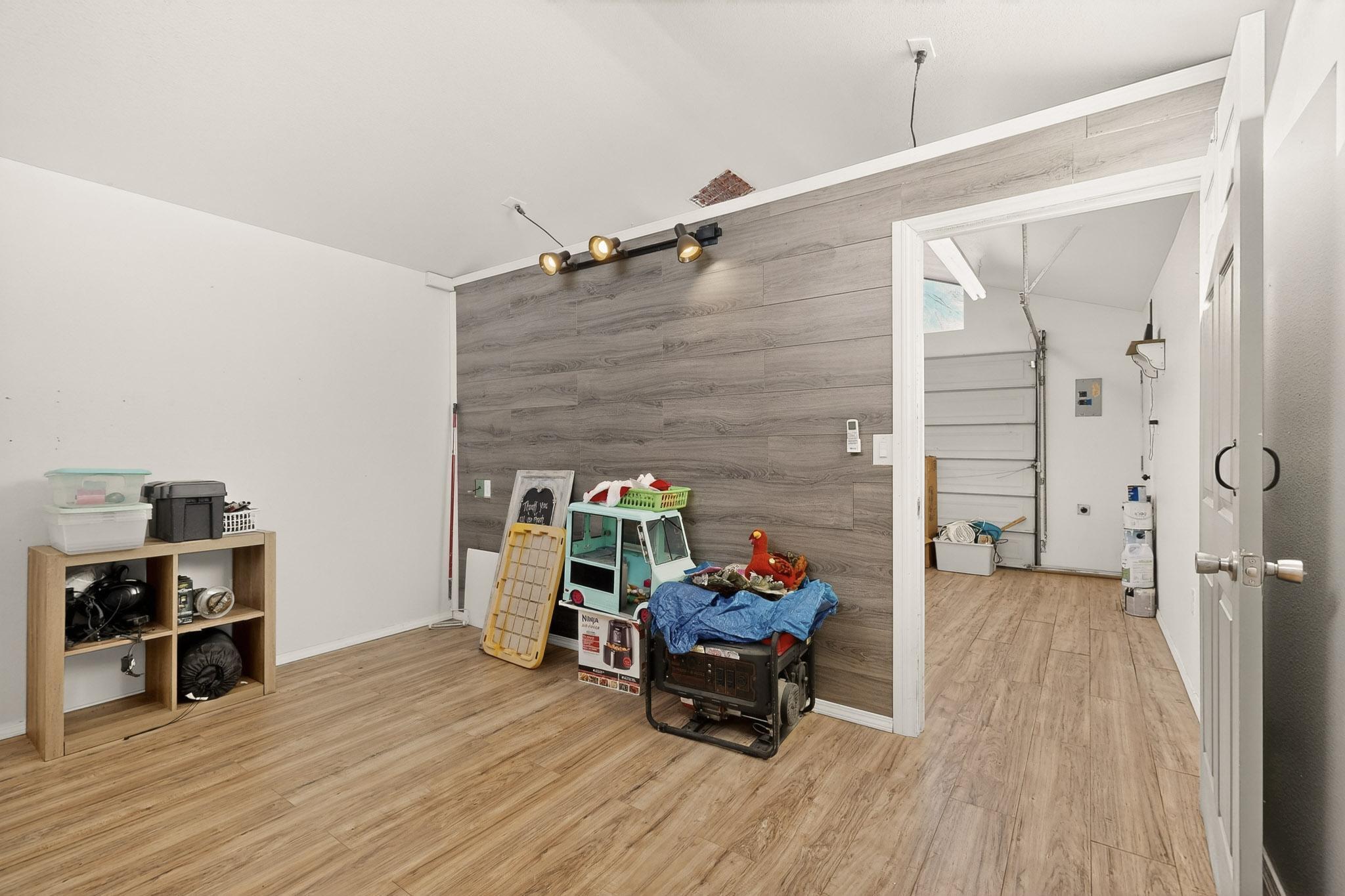 2611 Parsifal Street NE