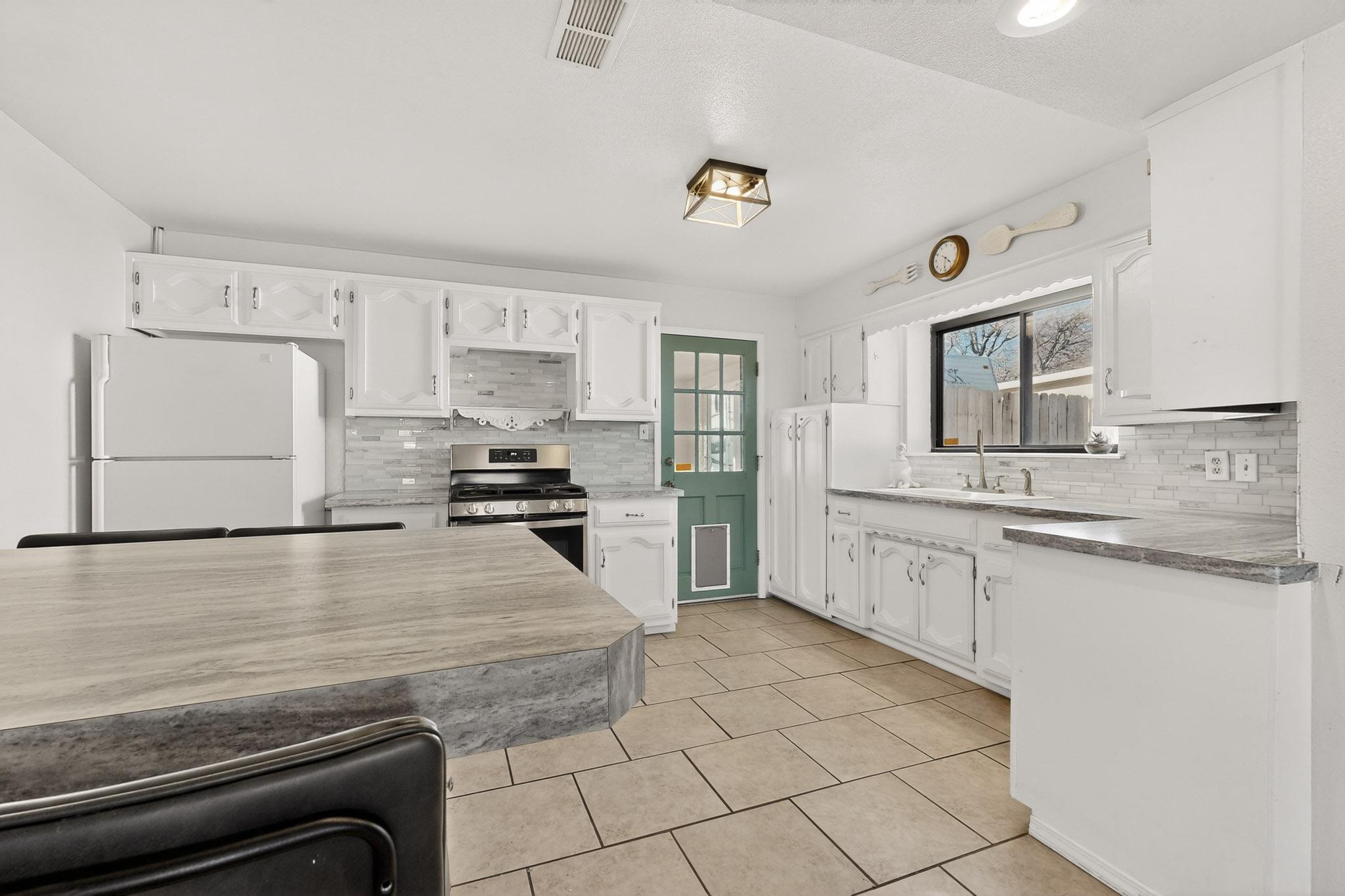 2611 Parsifal Street NE