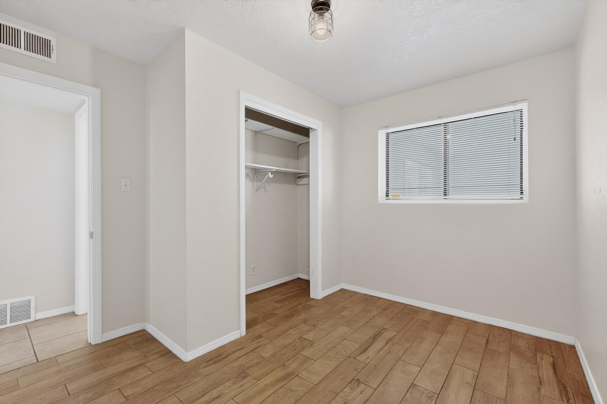 2611 Parsifal Street NE