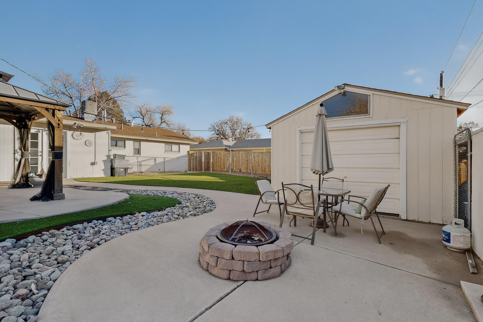 2611 Parsifal Street NE