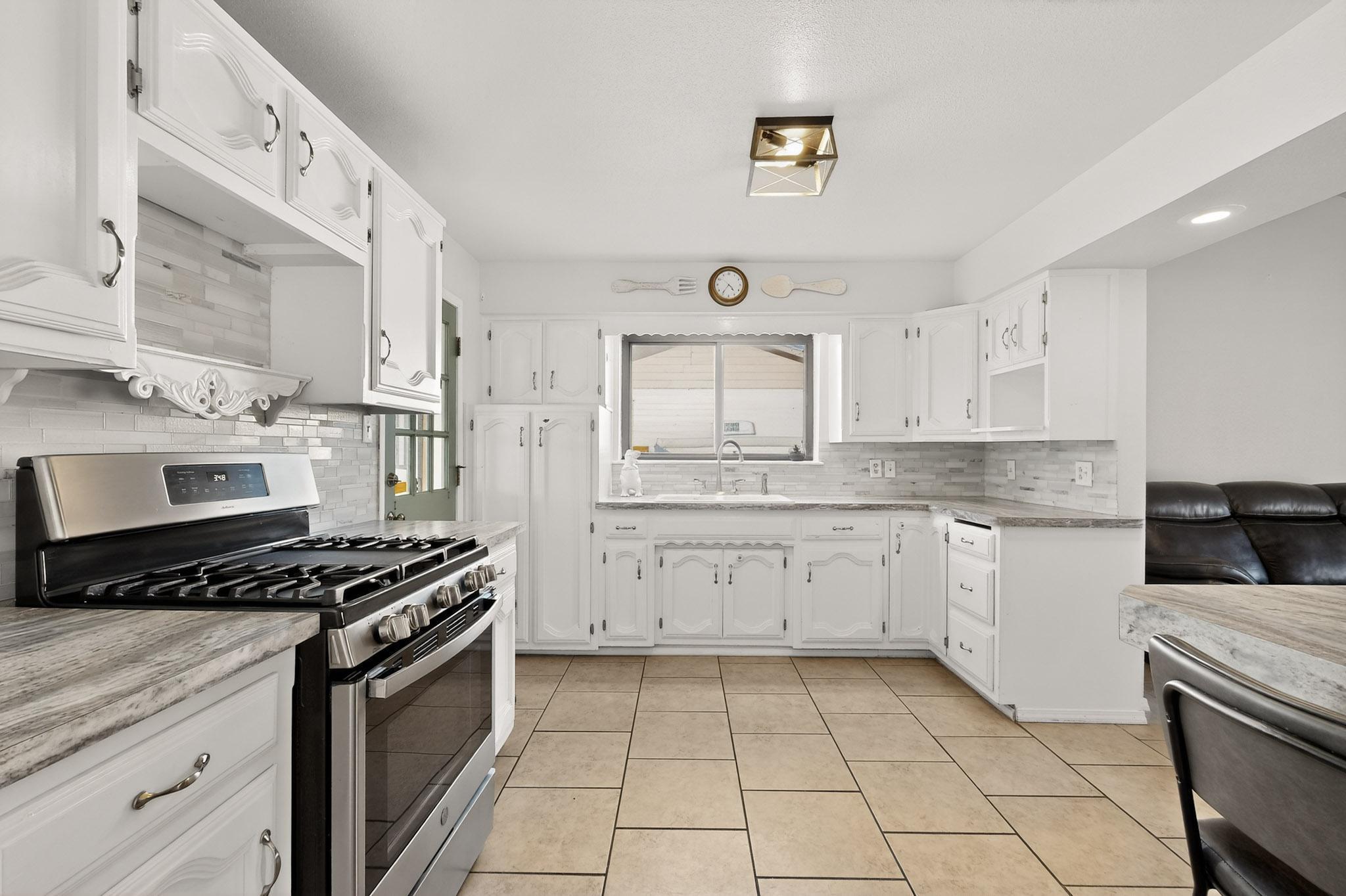 2611 Parsifal Street NE