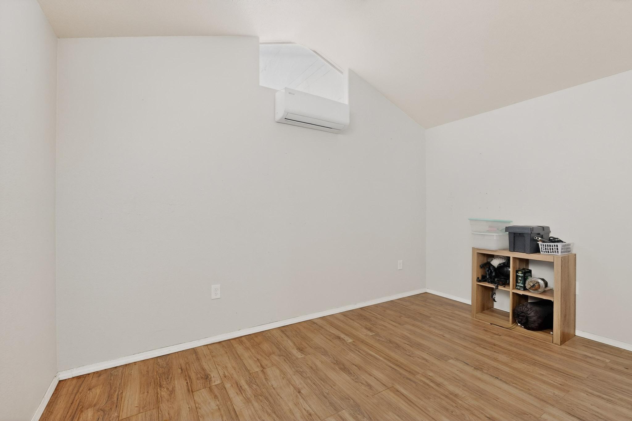 2611 Parsifal Street NE