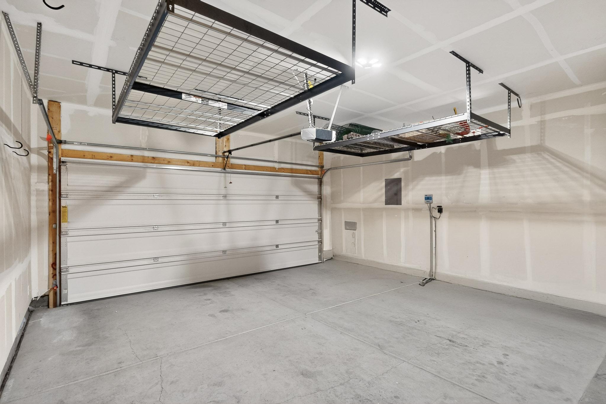 3198 Kunzita Street SE