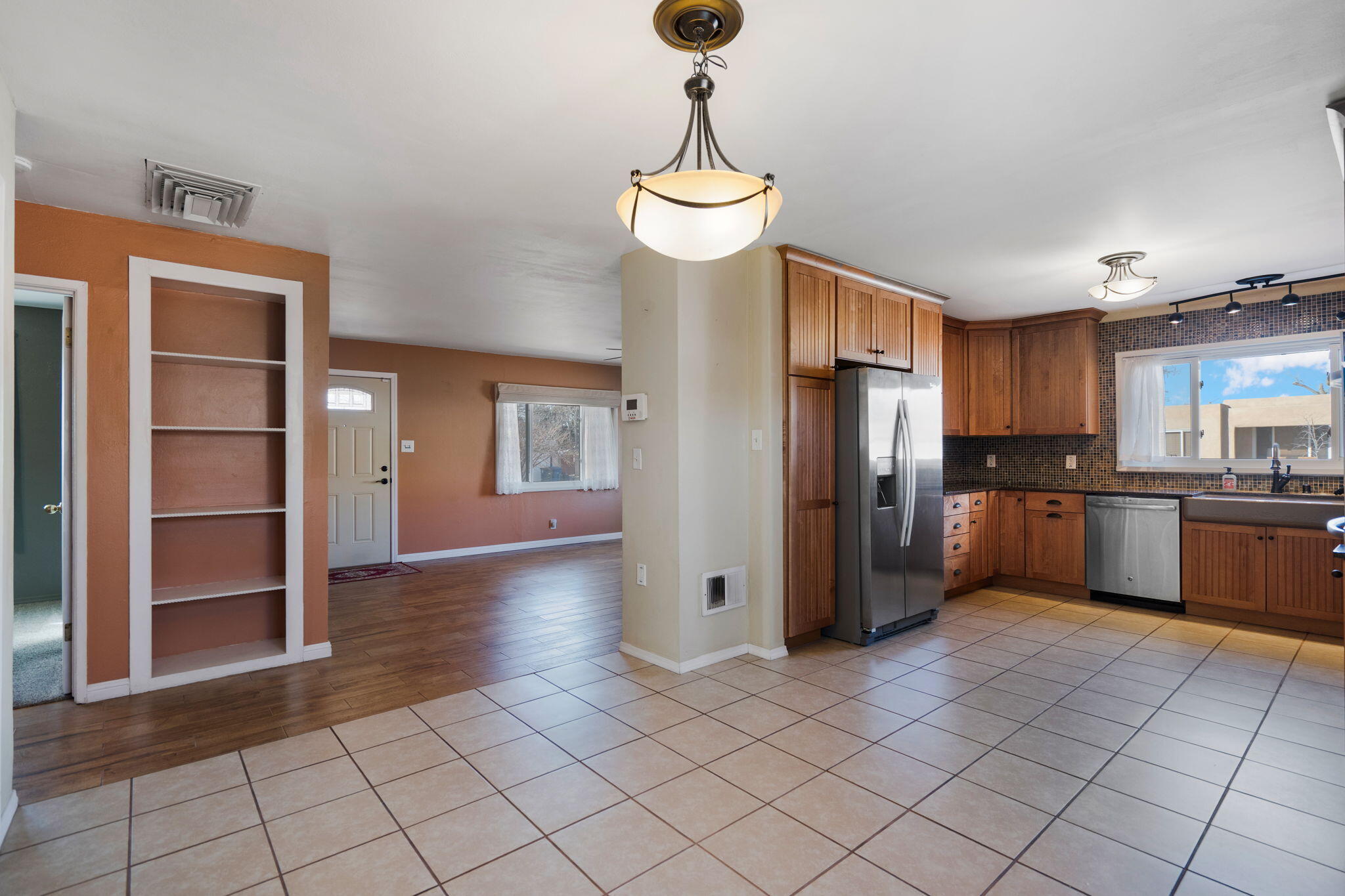 1612 Wisconsin Street NE