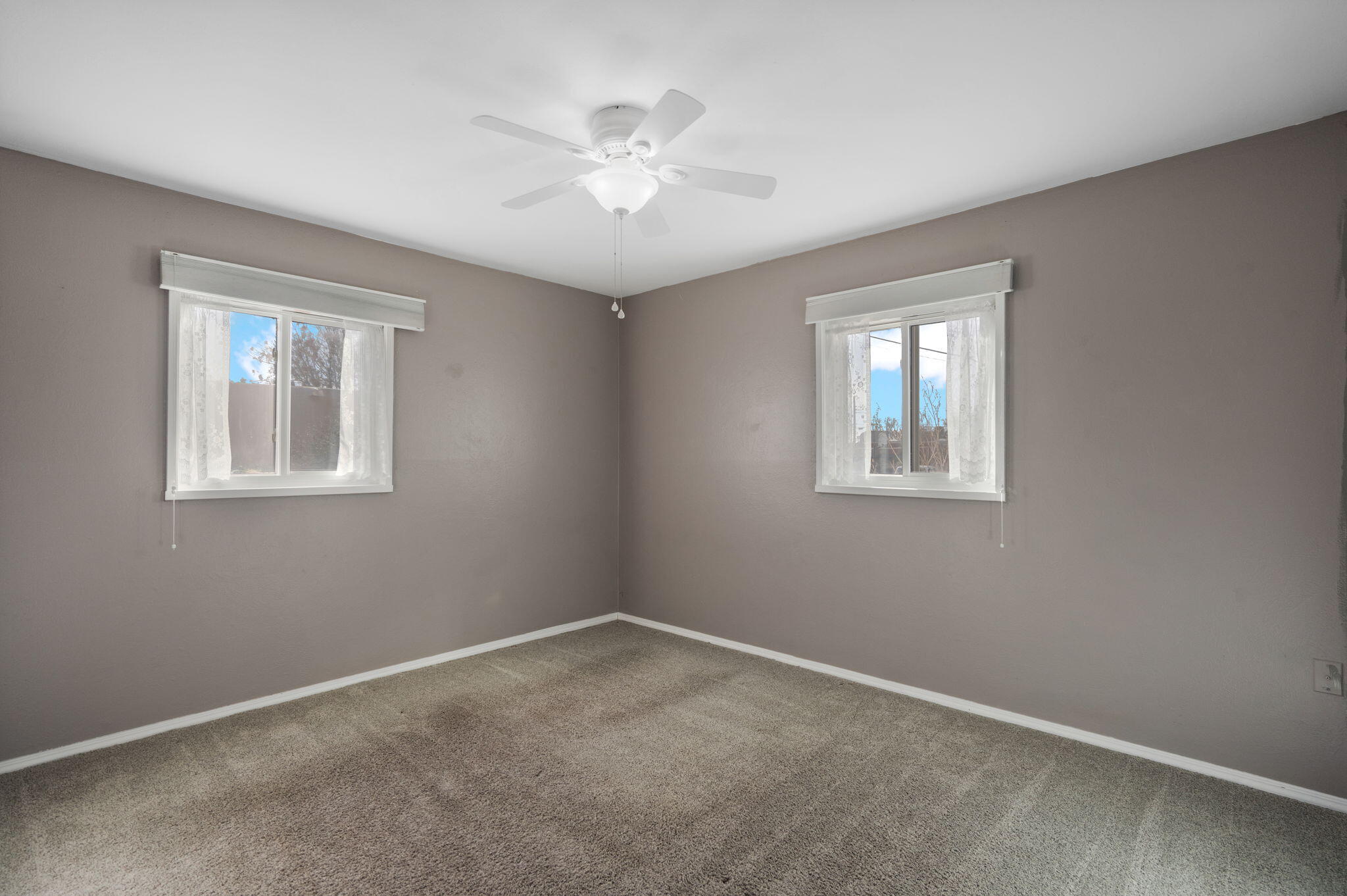 1612 Wisconsin Street NE