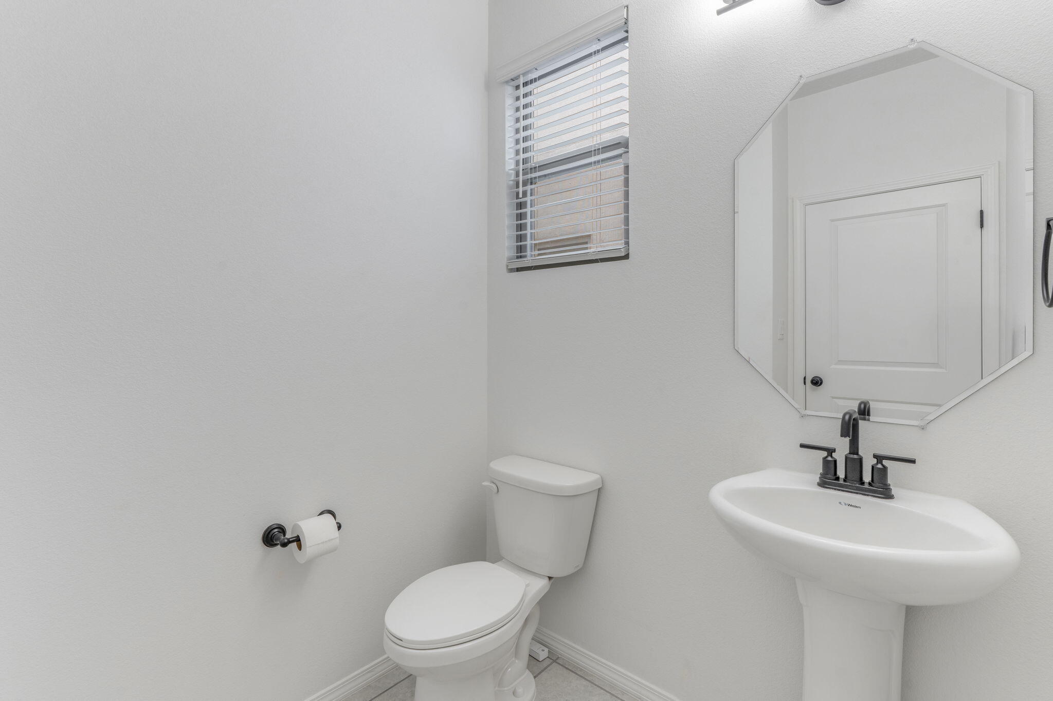 2539 Stryker Road SE