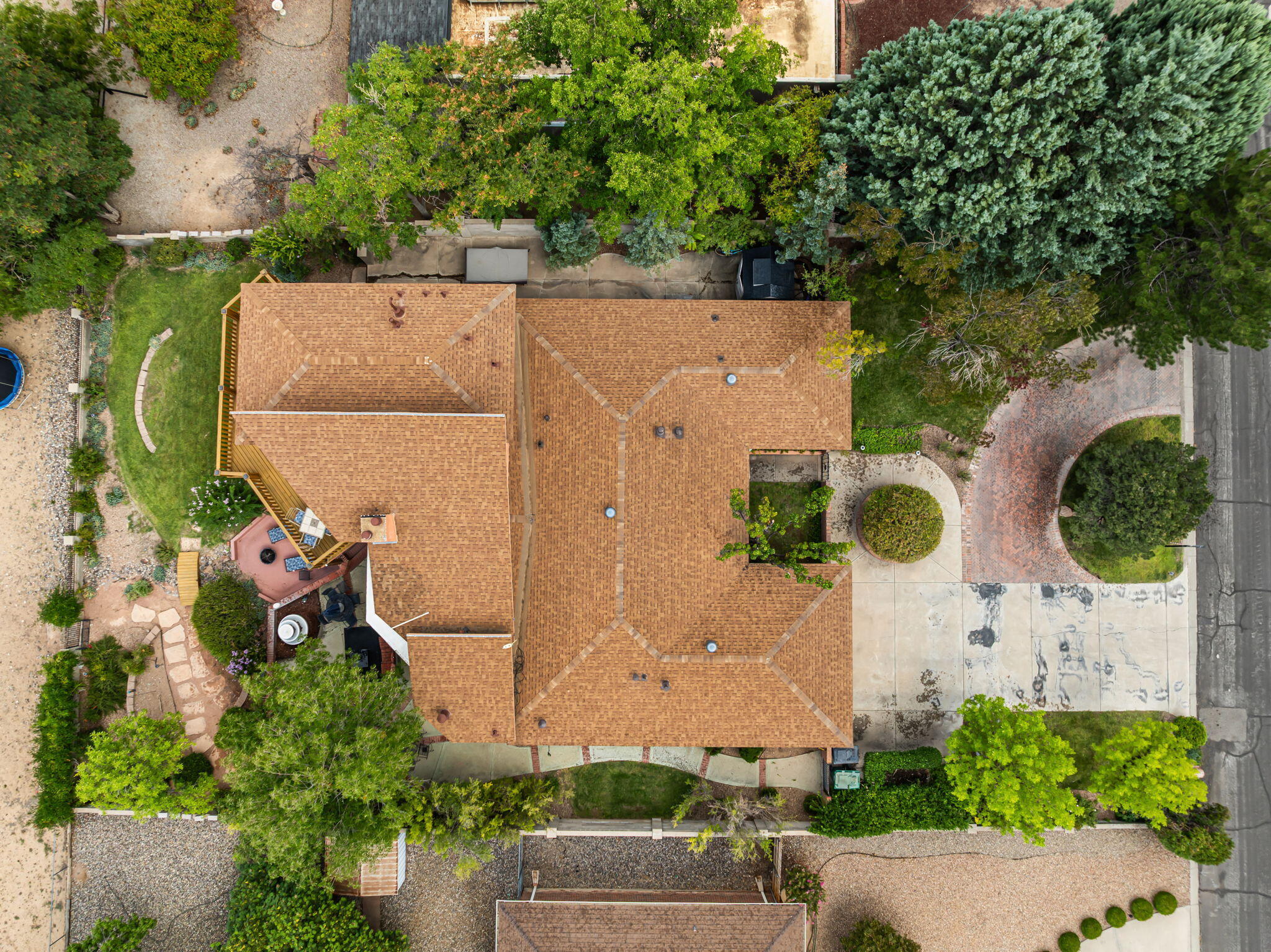 5001 JUSTIN Drive NW