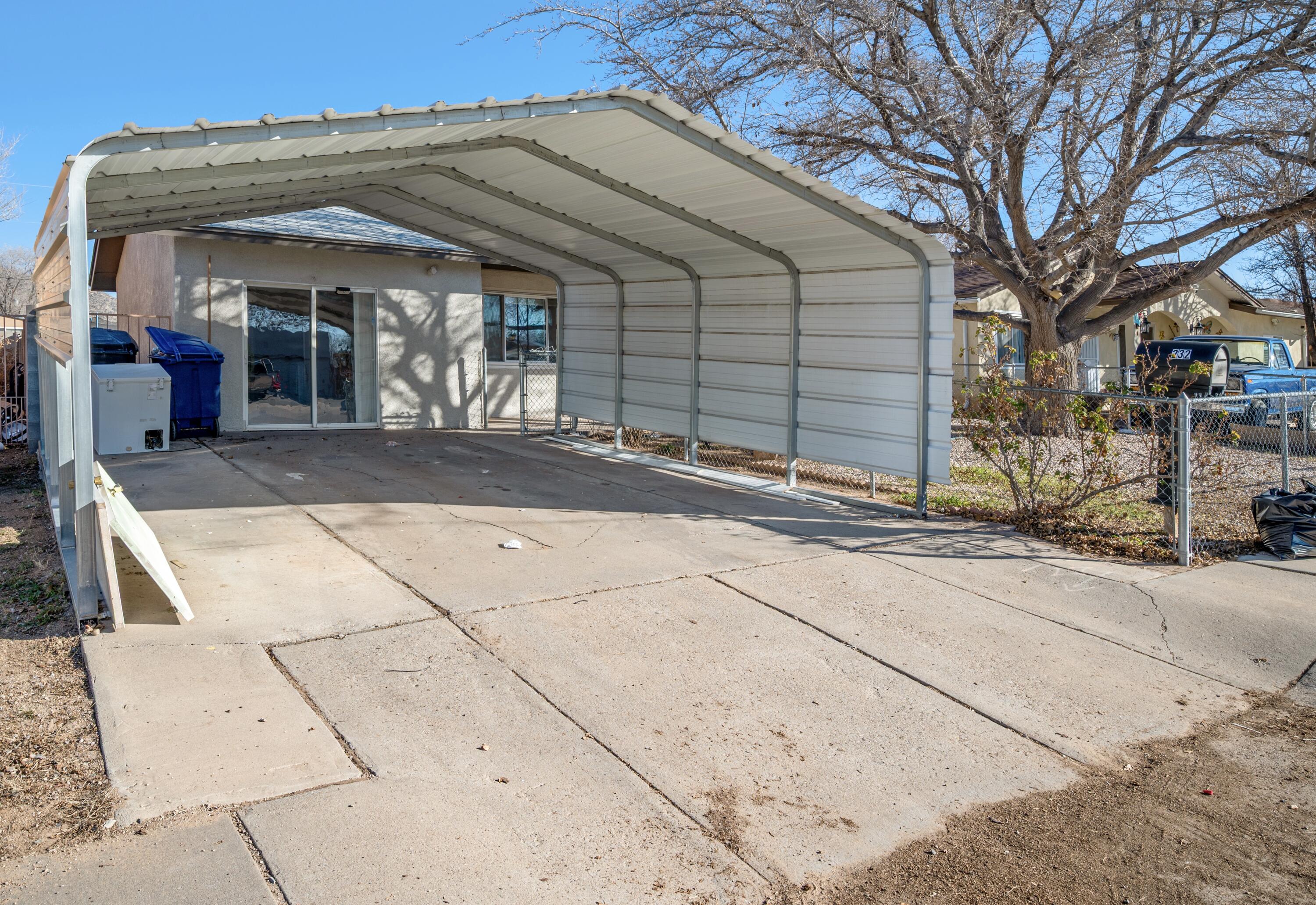 232 Shirley Street NE