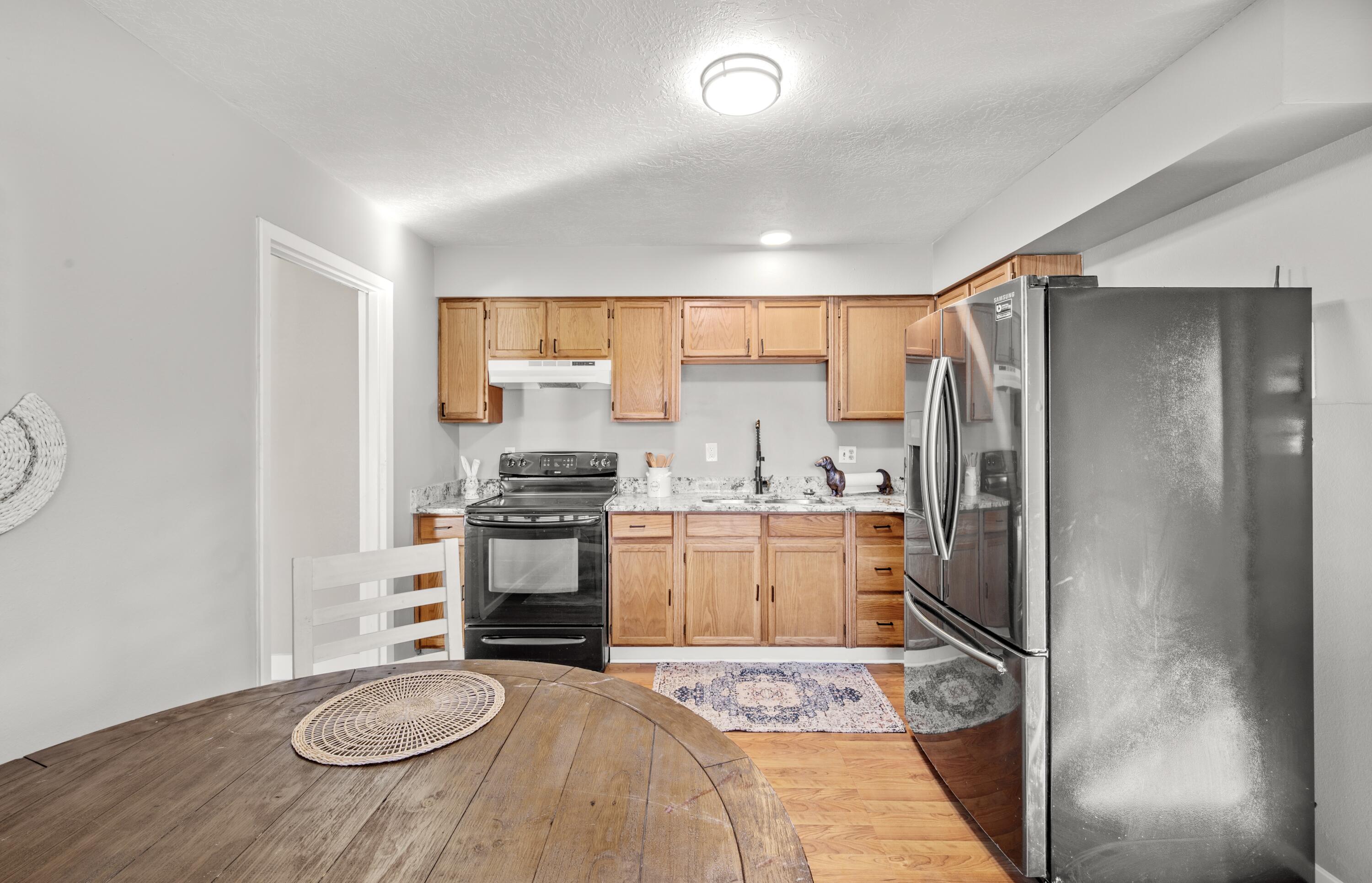 232 Shirley Street NE