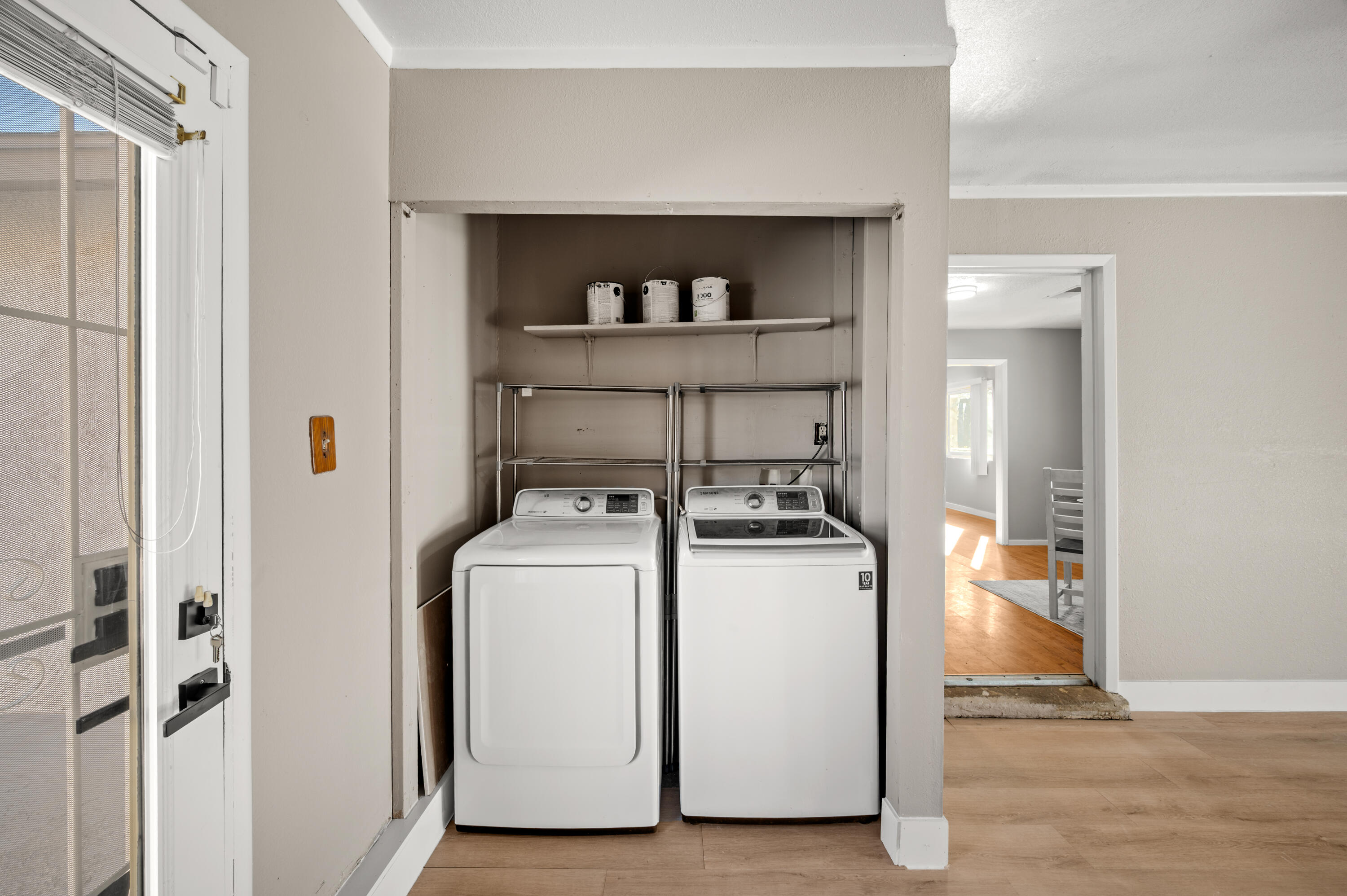 232 Shirley Street NE