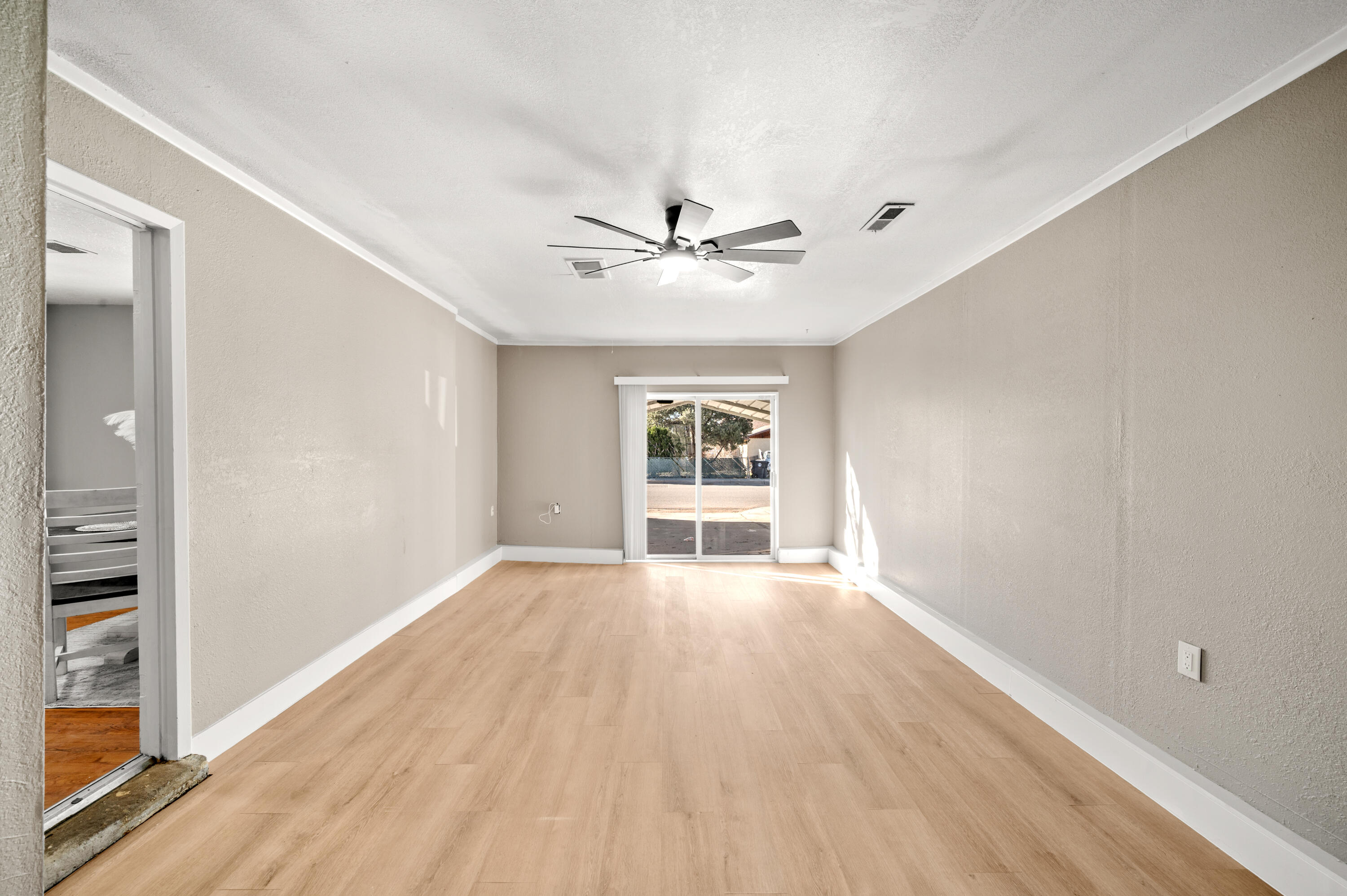 232 Shirley Street NE