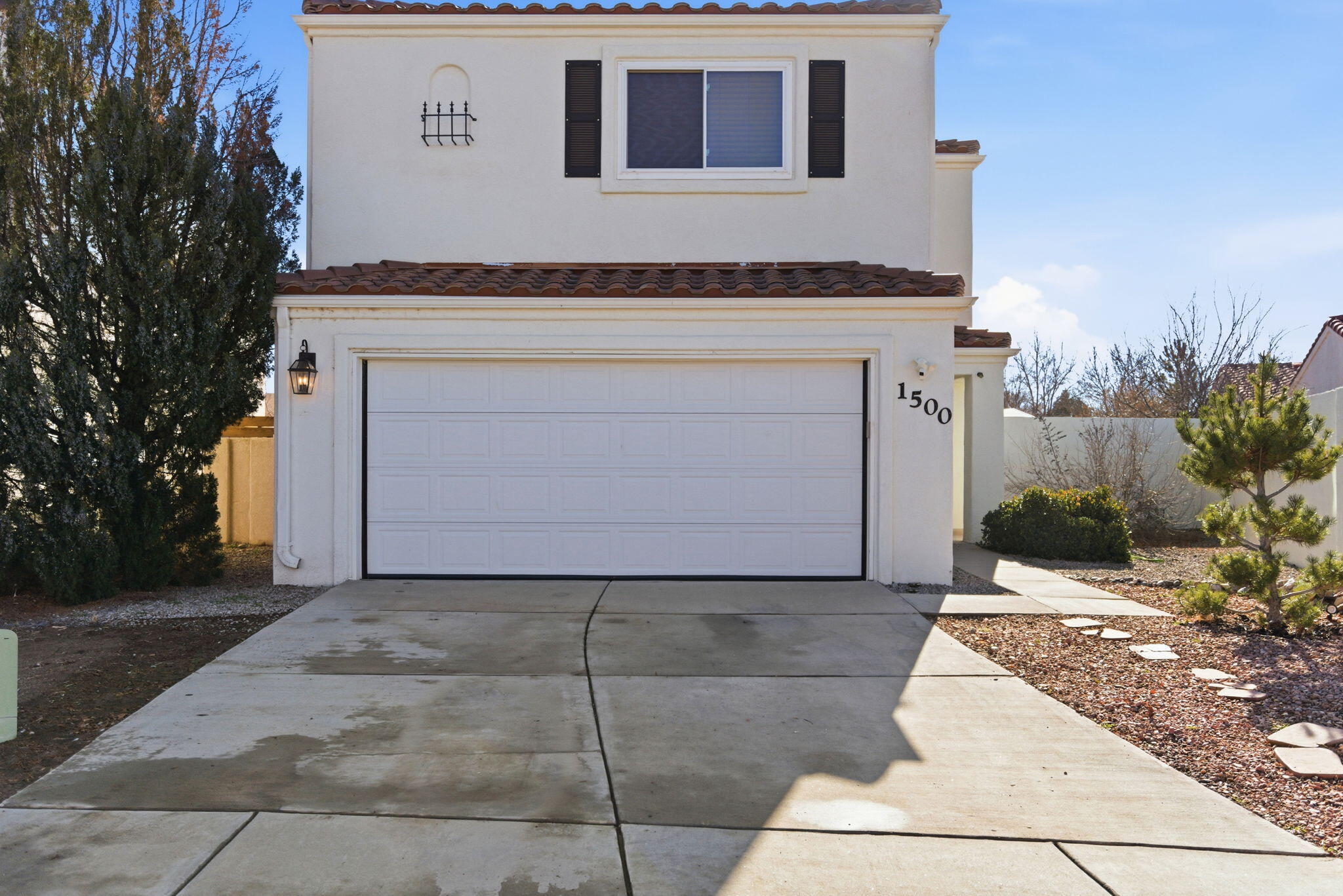 1500 Villa Del Valle NE