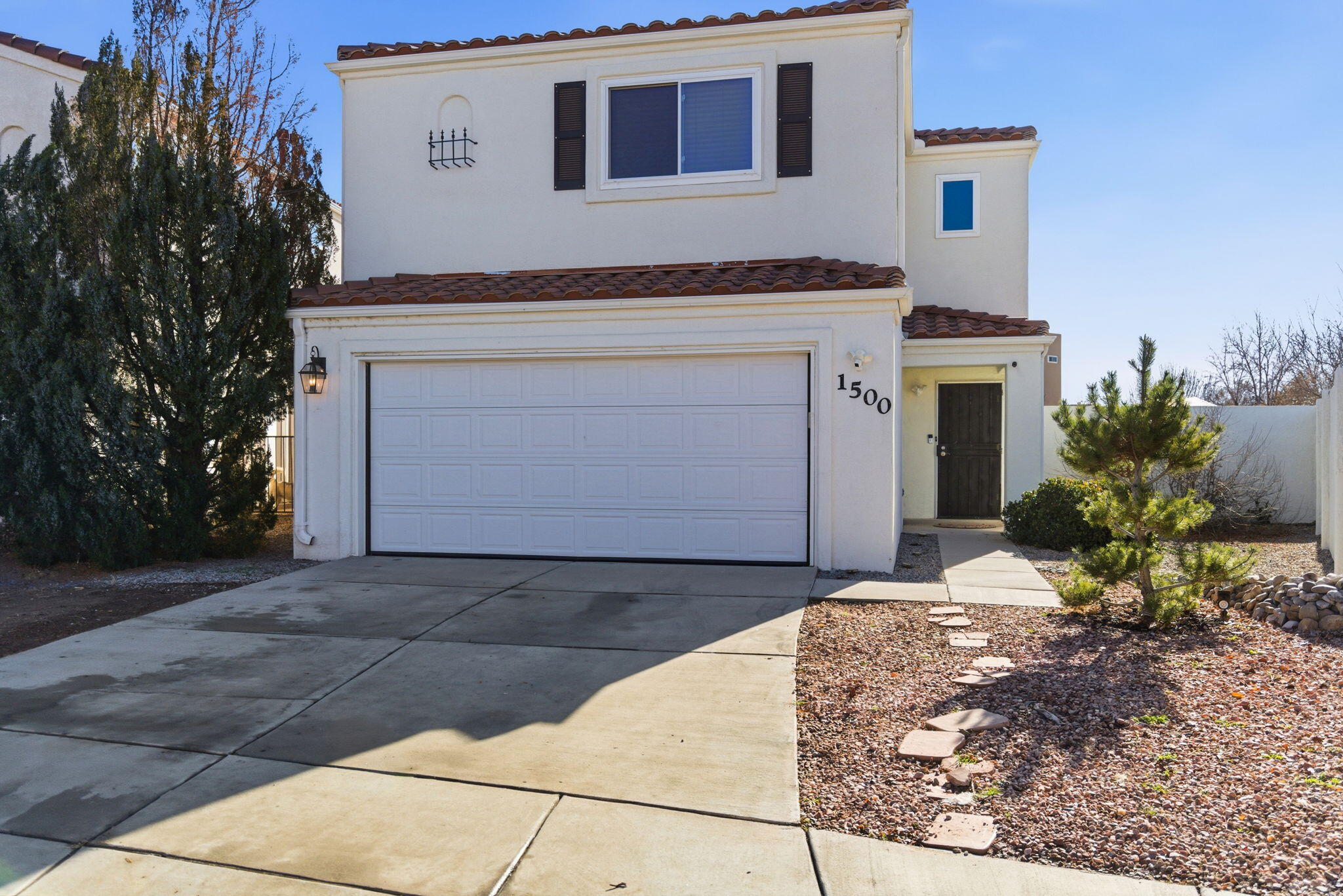 1500 Villa Del Valle NE