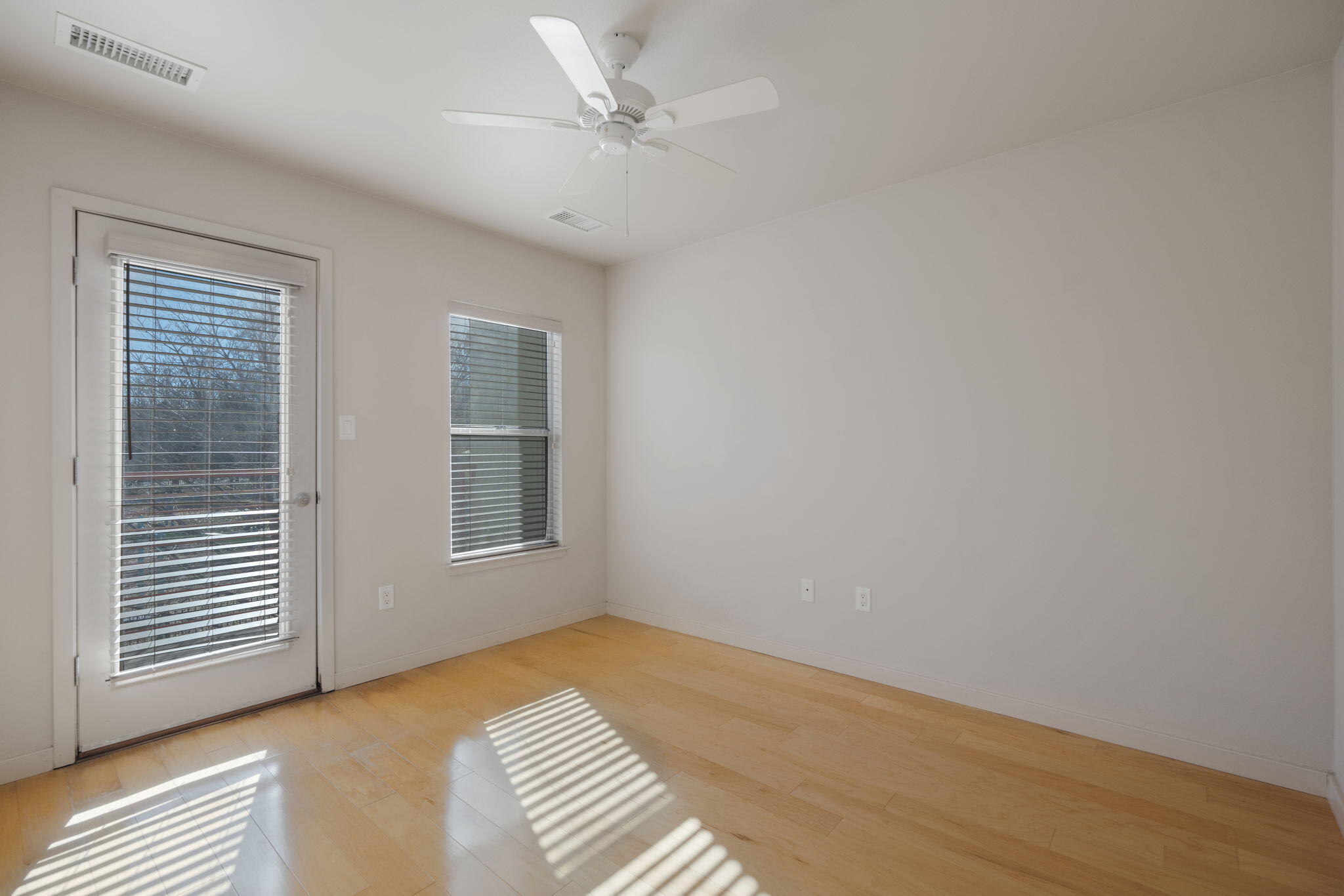 216 Aliso Drive SE
