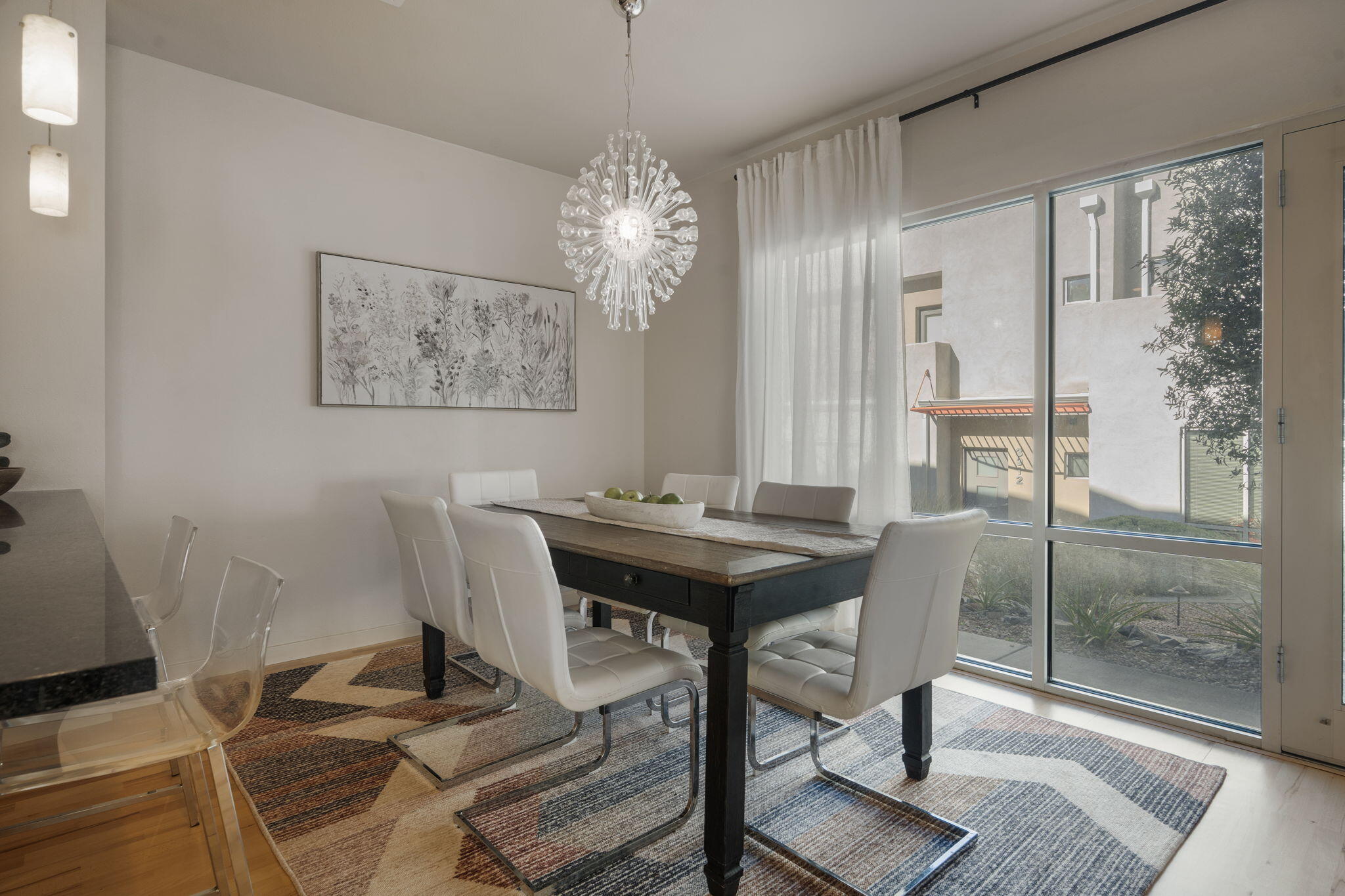 216 Aliso Drive SE
