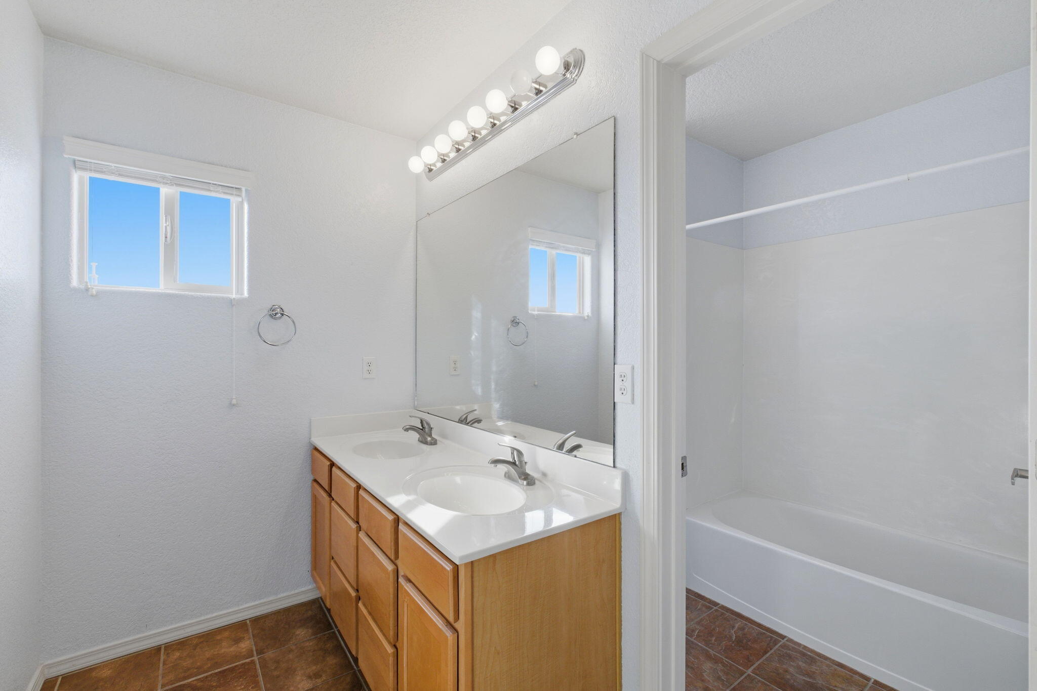 1424 Montiano Loop SE