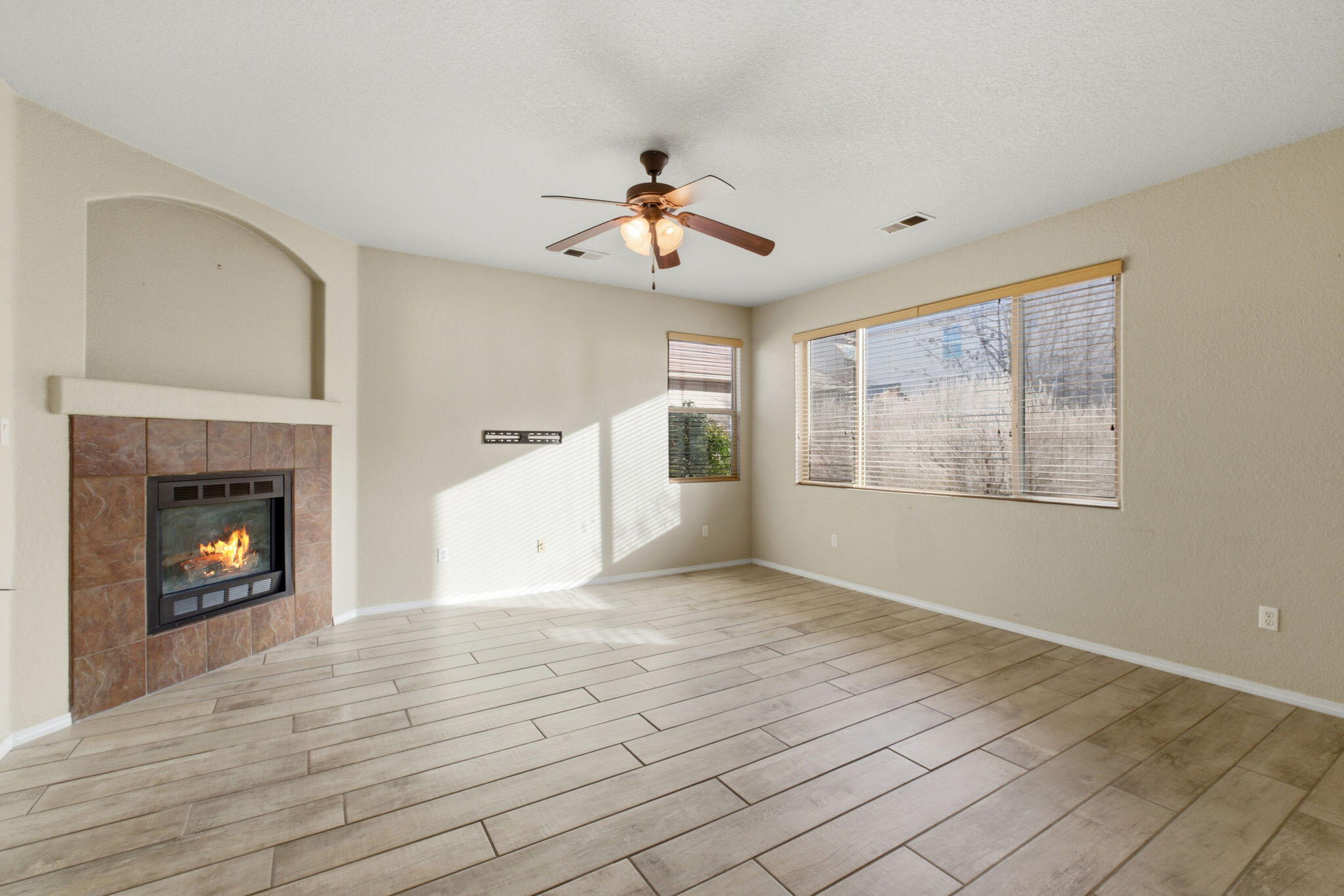 1424 Montiano Loop SE